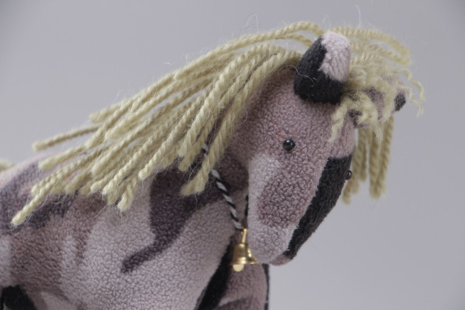 Cavallo in stoffa fatto a mano pupazzo per bambini giocattolo morbido ecologico foto 2