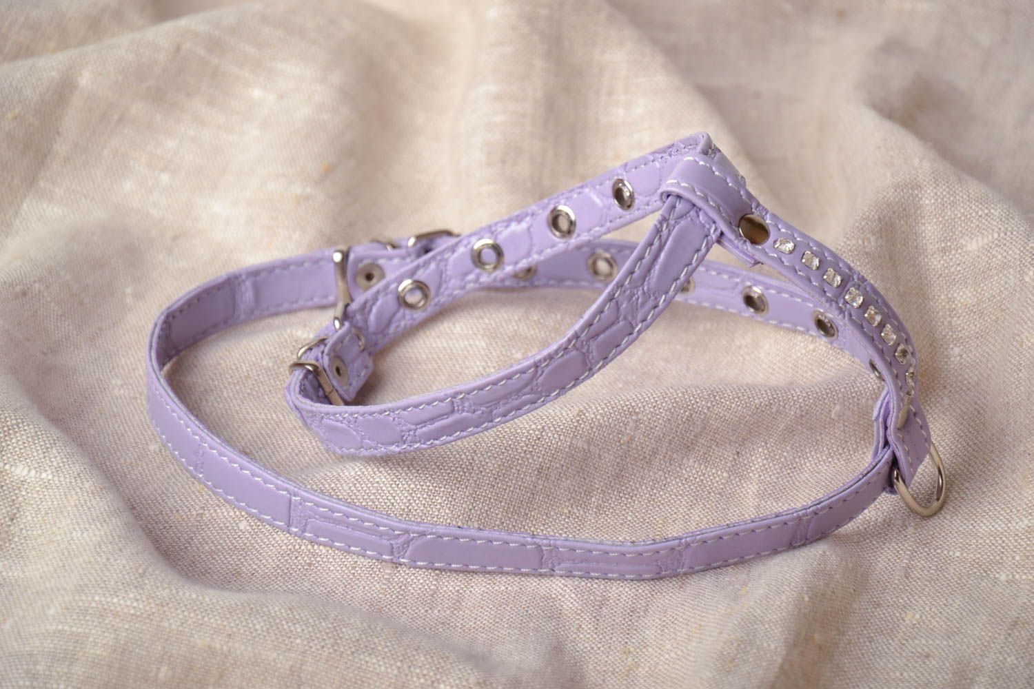 Violettes Hundegeschirr aus Leder  foto 1