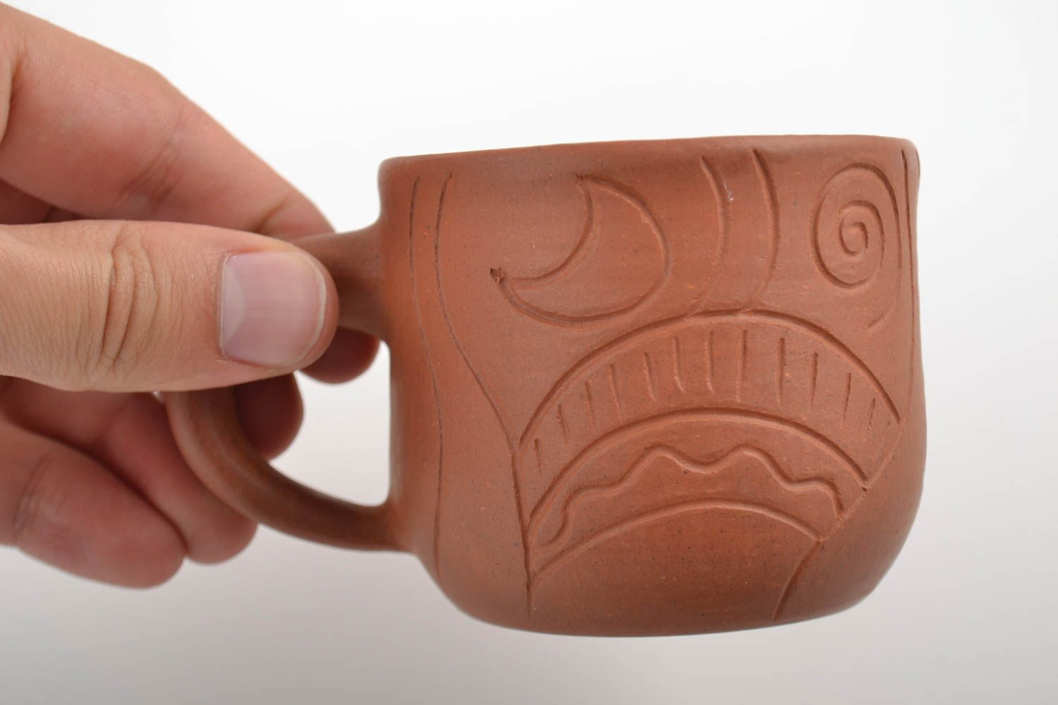 Ceramic cup with carved cave drawings' pattern 10 oz ml brown coffee mug photo 2