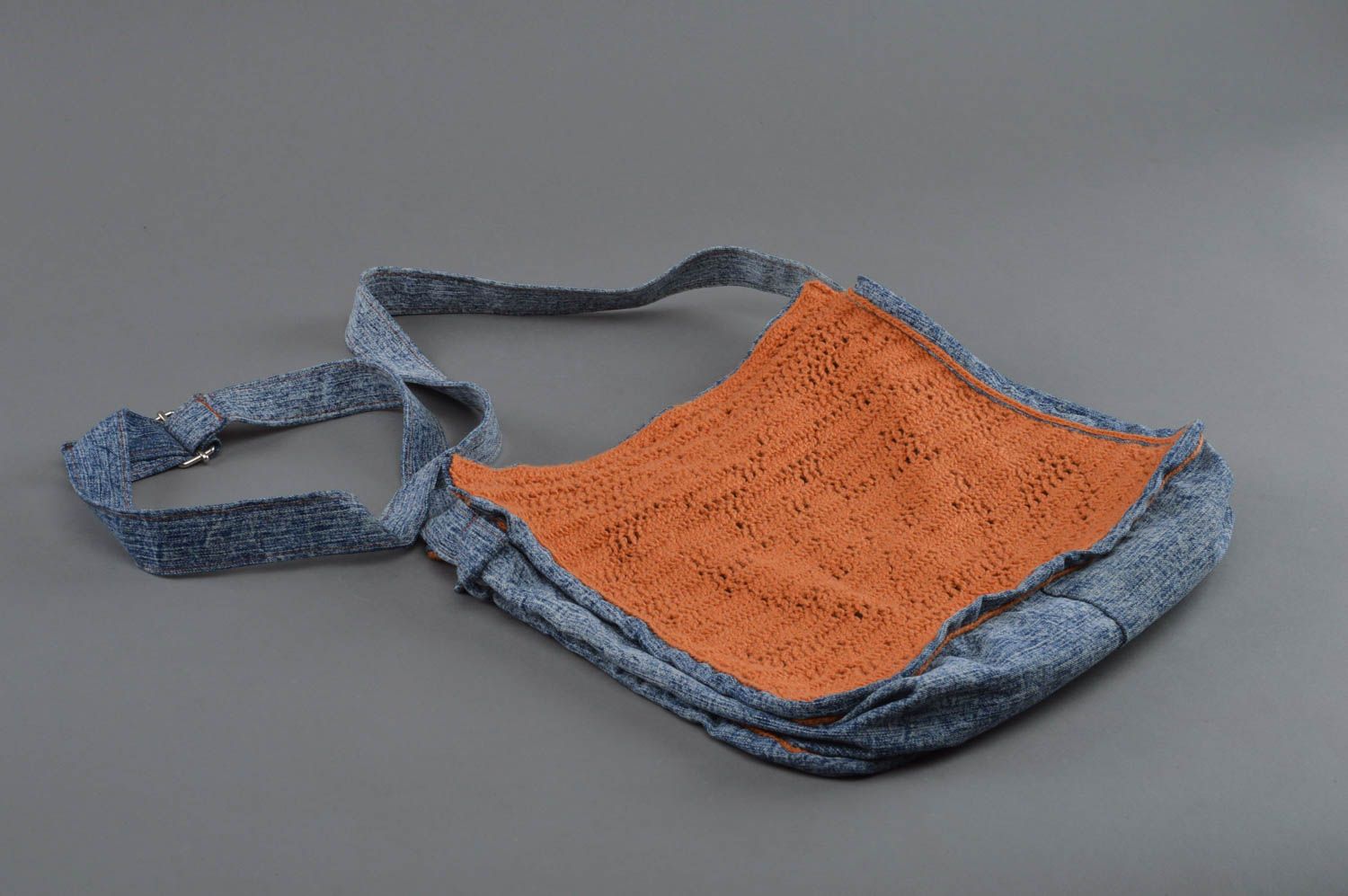 Originelle schöne Tasche aus Jeans für Frauen künstlerische Handarbeit foto 1