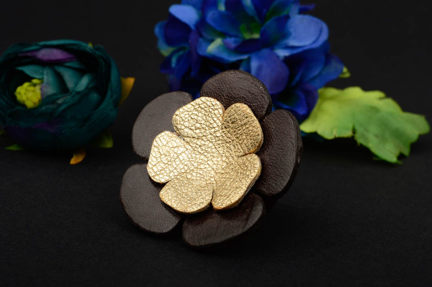 Handmade jewelry fashion rings leather goods designer accessories flower jewelry photo 1