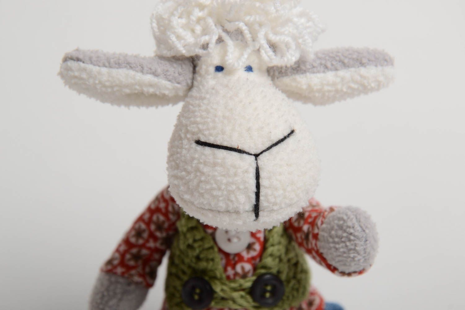 Juguete hecho a mano de tela con forma de ovejita decorativo original  foto 5