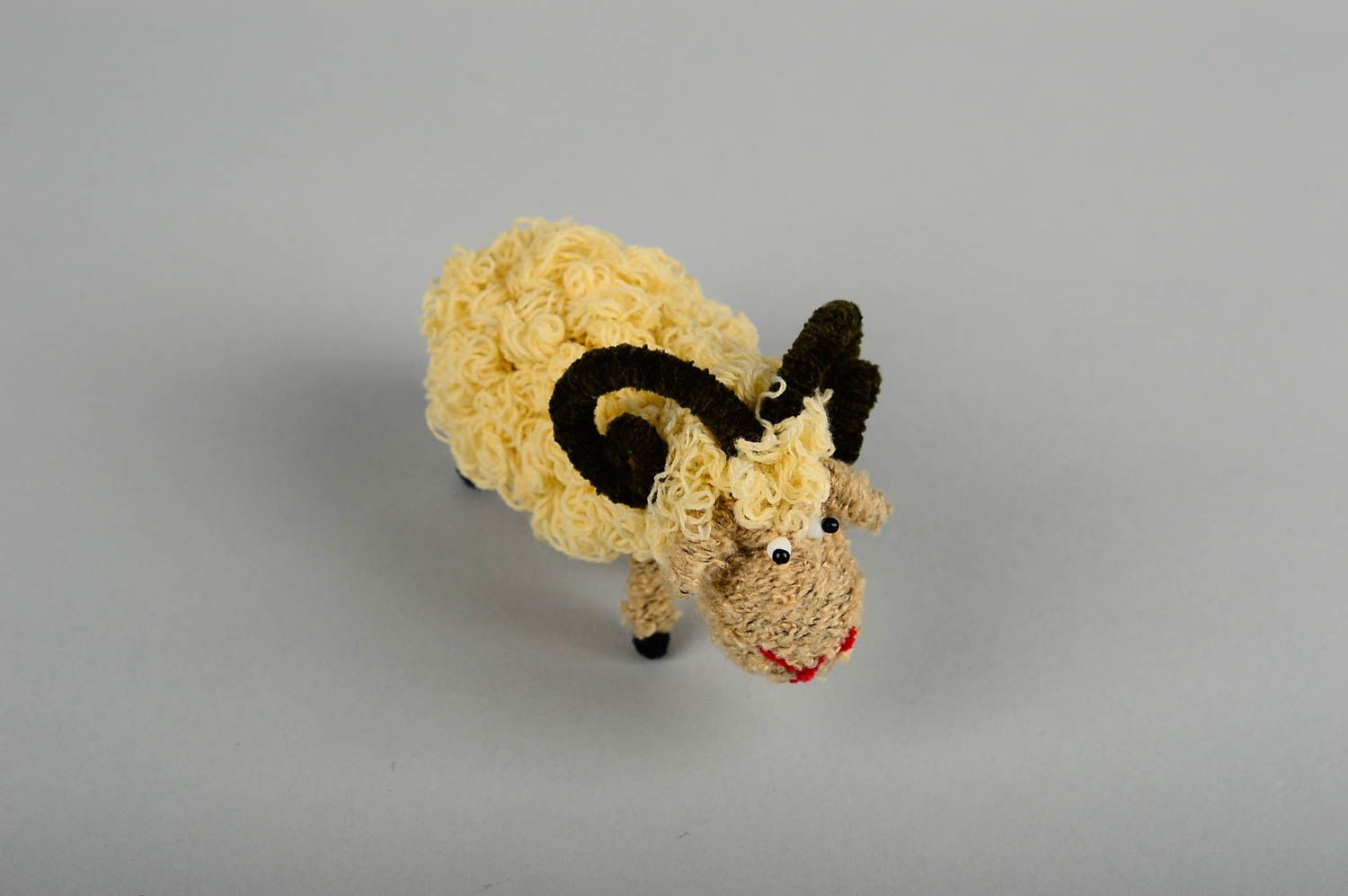 Jouet mouton fait main Figurine animal cuivre fils synthétiques Déco maison photo 4