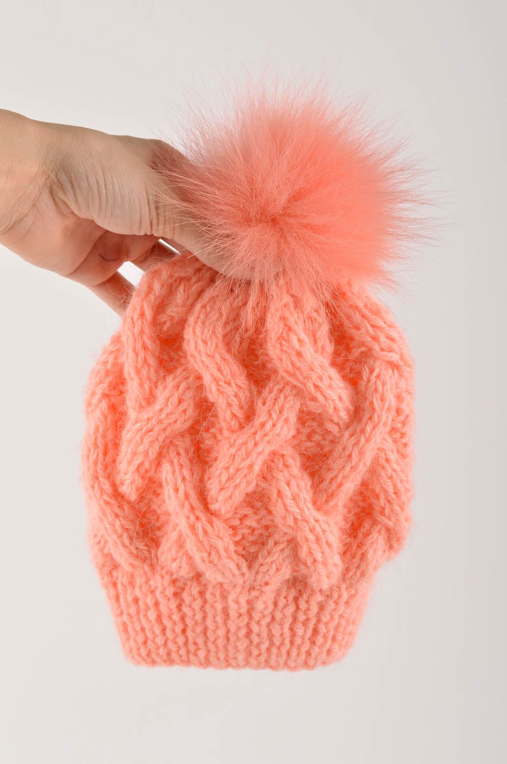 Детская вязаная шапка ручной работы шапка с мехом зимняя шапка персикового цвета фото 5