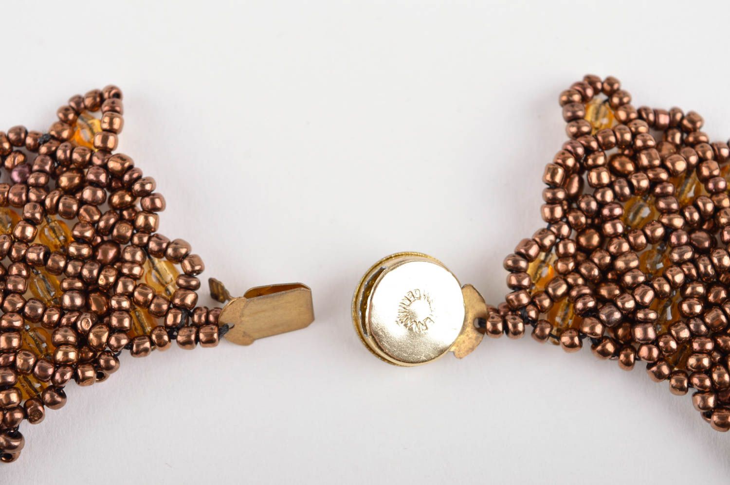 Collana di perline fatta a mano originale bigiotteria da donna color marrone foto 5