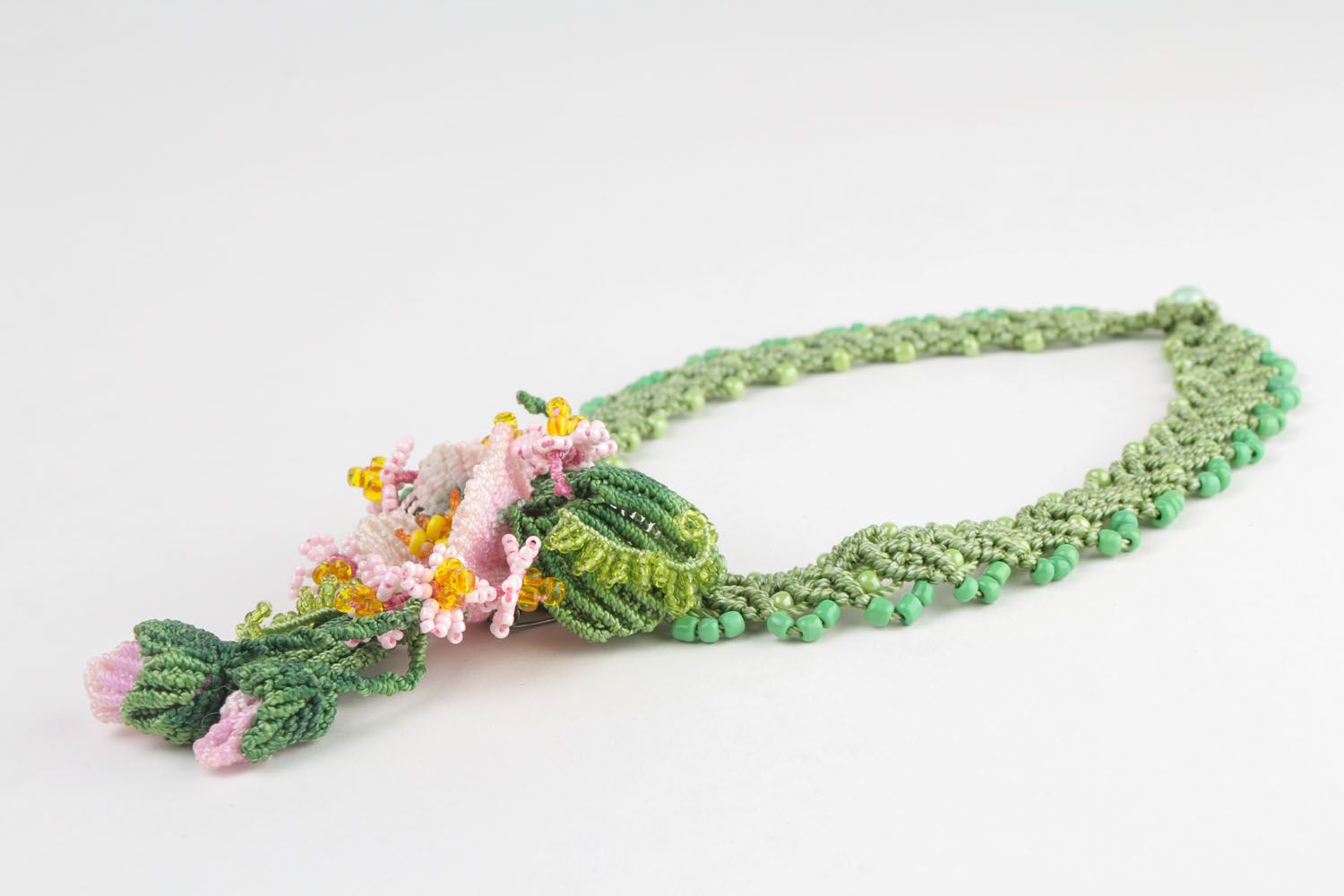 Macrame necklace Water Lily photo 3