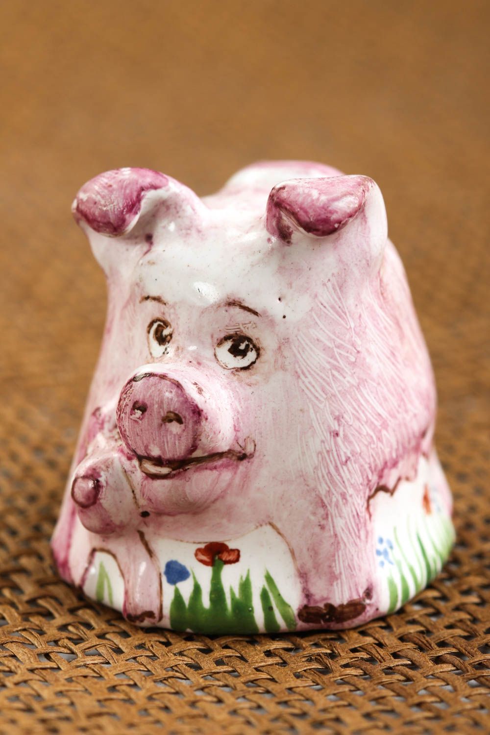 Handmade Deko Keramik Figur kleiner Fingerhut Nähen Zubehör Schwein hübsch foto 1