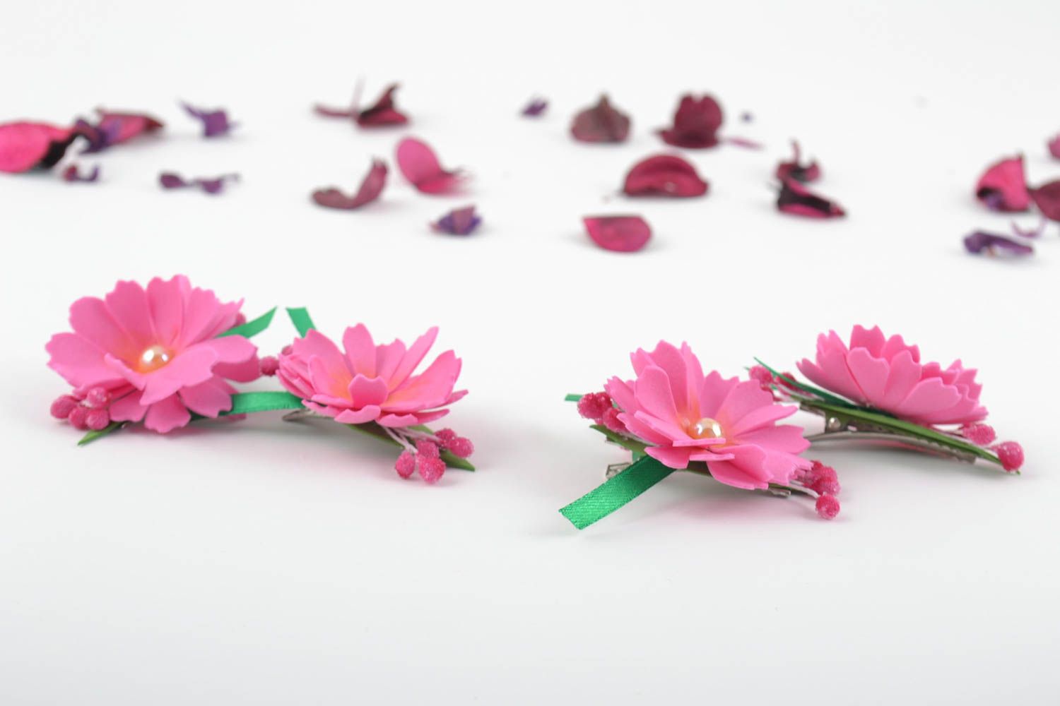 Set de barrettes à cheveux fleurs roses en foamiran 4 pièces faites main photo 1