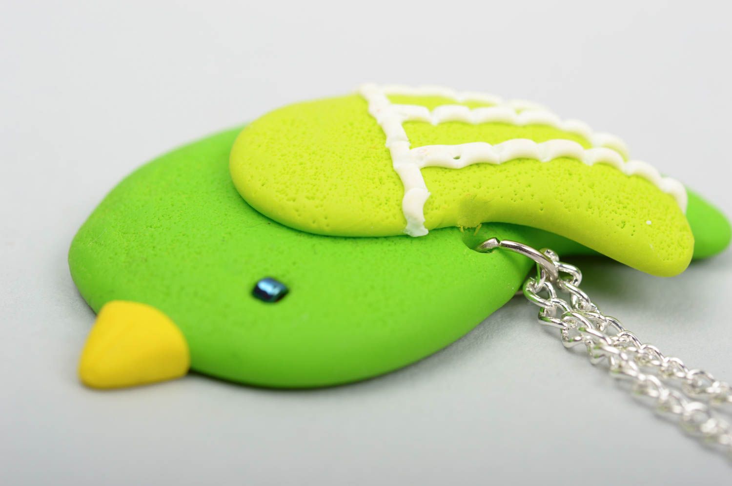 Handmade Anhänger Vogel Polymer Clay Schmuck Accessoire für Frauen grün foto 2