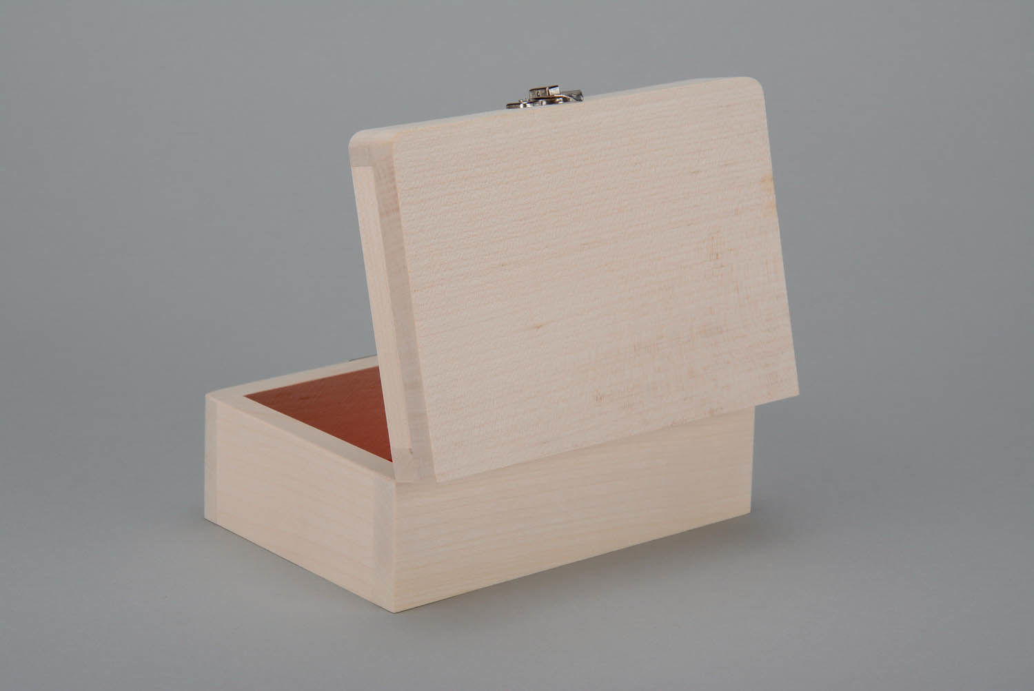 Wooden blank box with a latch photo 3