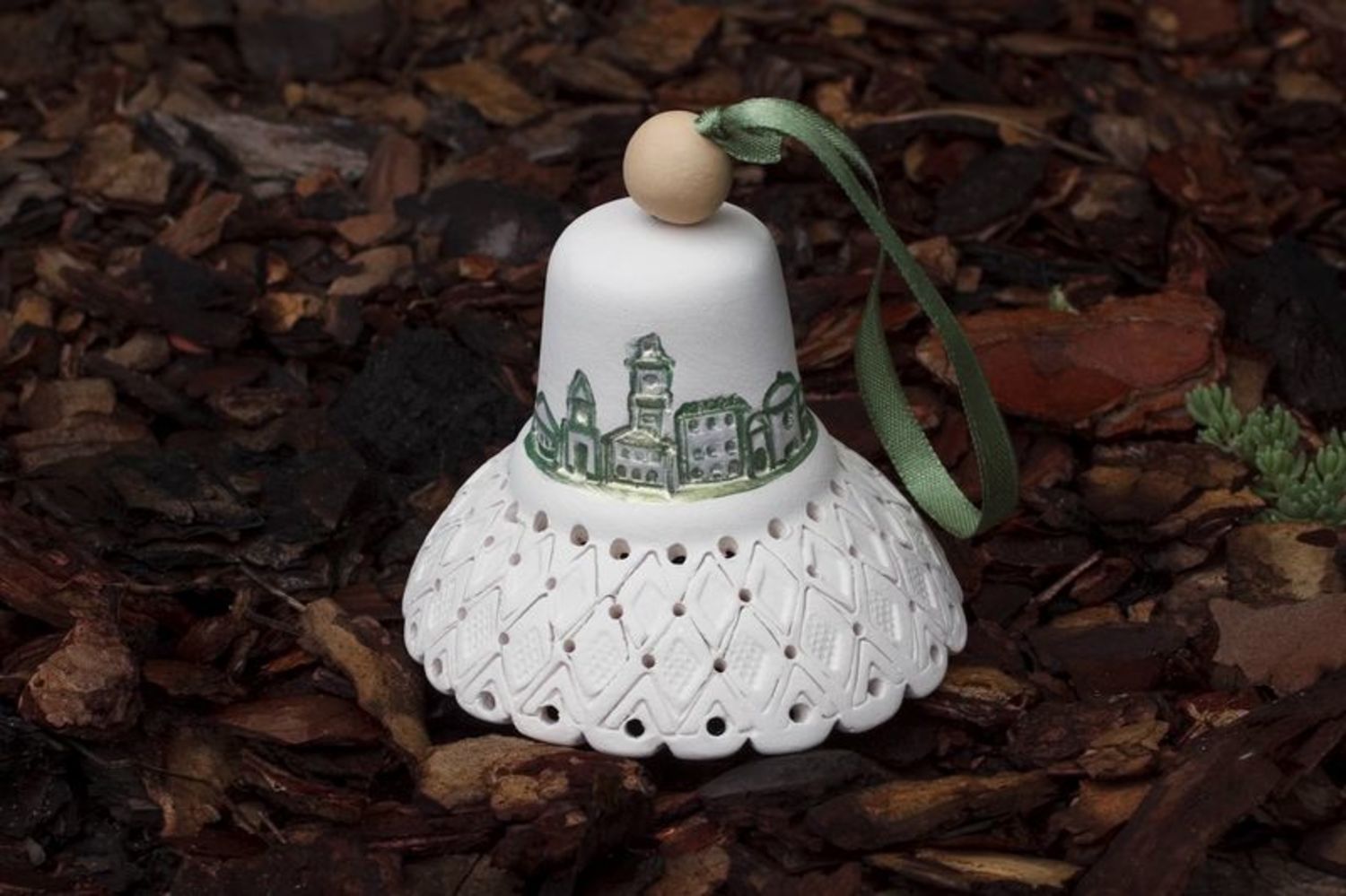 Ceramic bell with city landscape photo 1