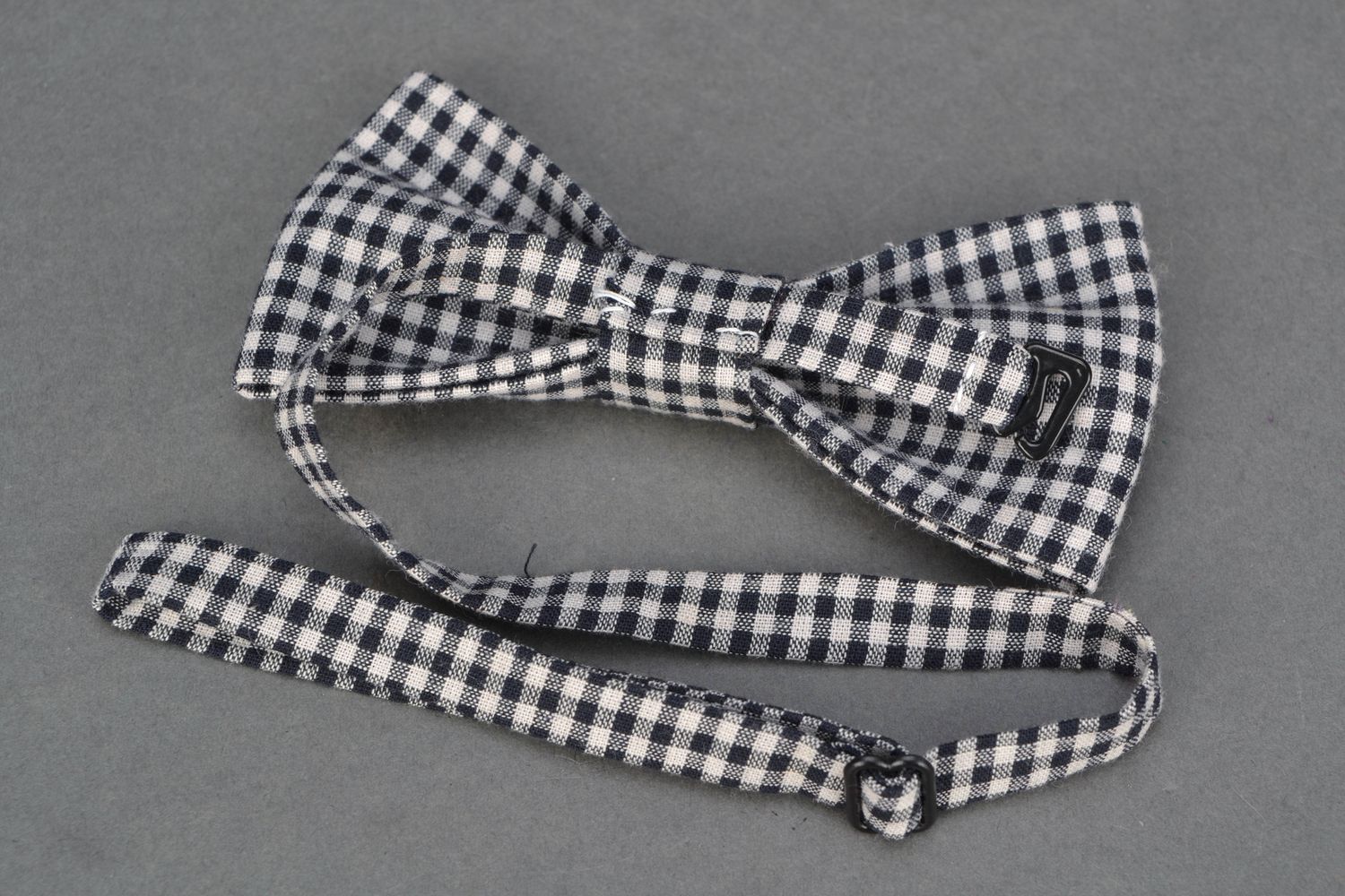 Black and white checkered bow tie photo 4