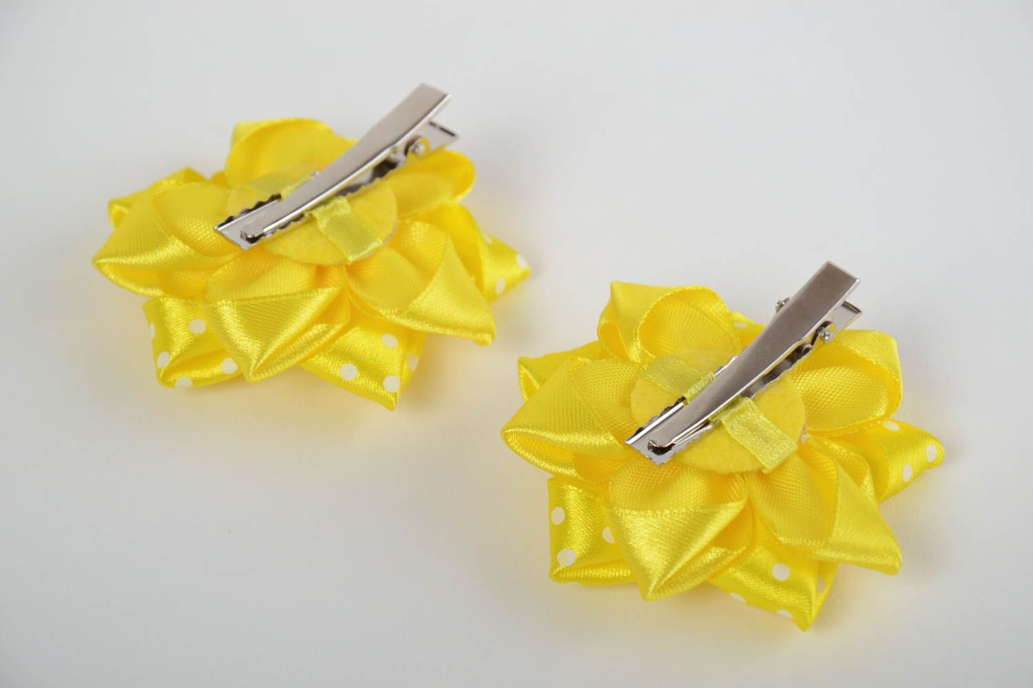 Handmade yellow hair clips with flowers made of satin ribbons for kids 2 pieces photo 3