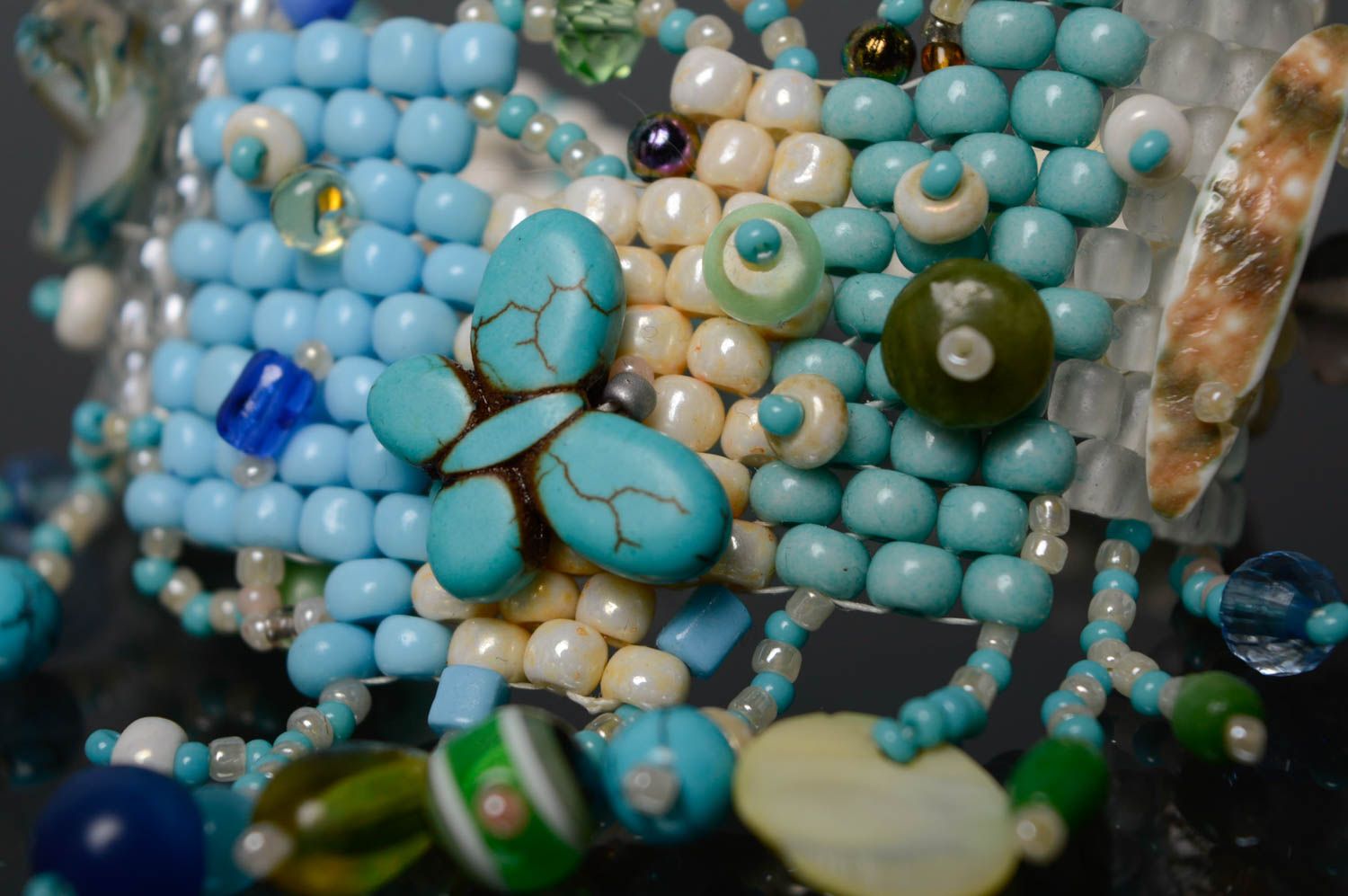Bracelet en perles de rocaille avec coquillages de style marin photo 3