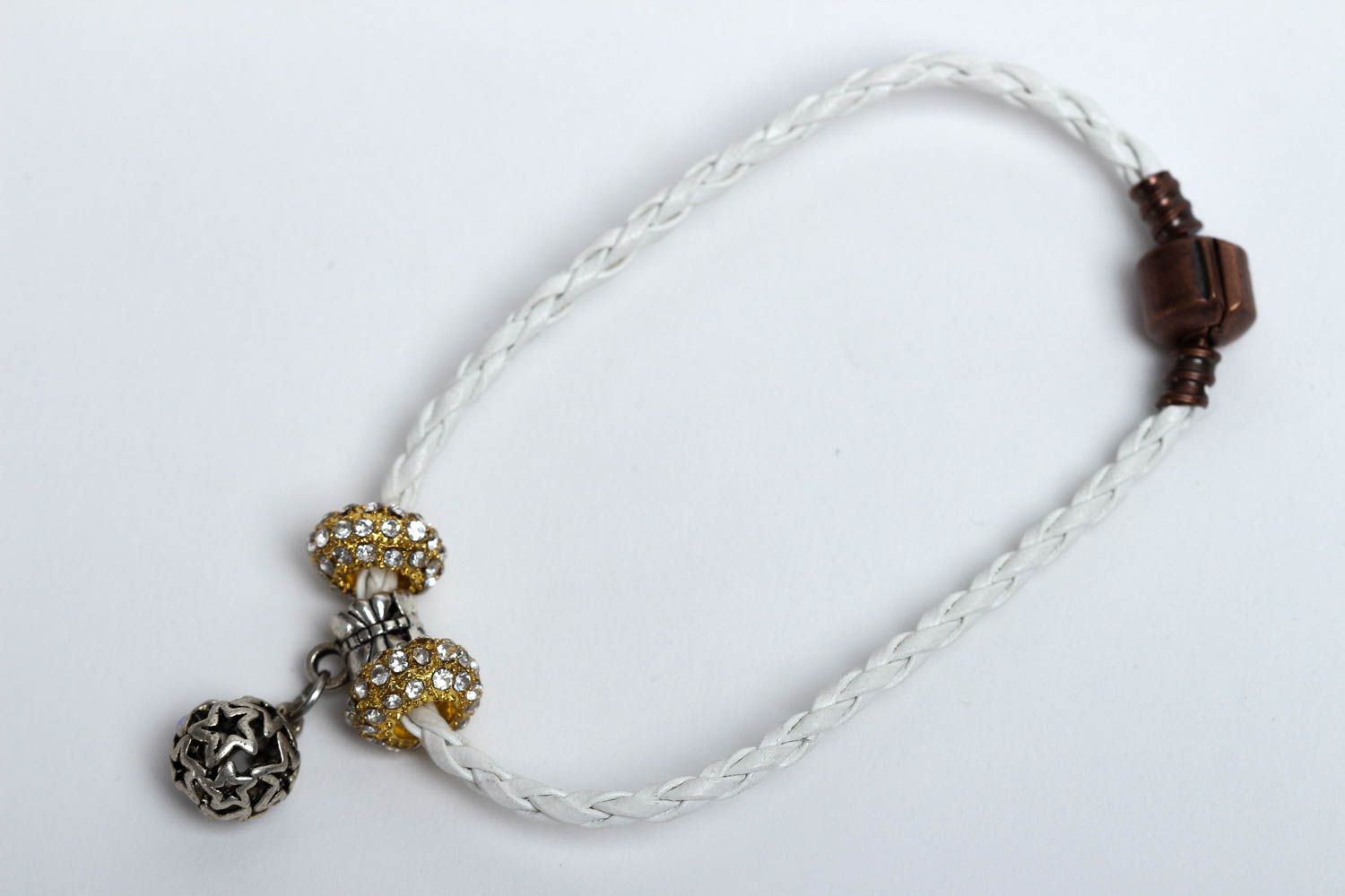 Handmade geflochtenes Armband Schmuck für Frauen Geschenk für Frauen weiß  foto 2