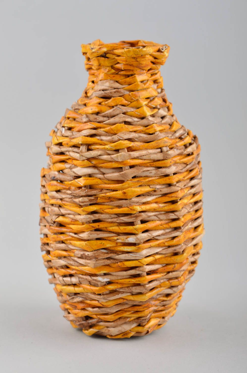 Vase fait main Décor intérieur tressé de tubes de papier Cadeau original photo 1