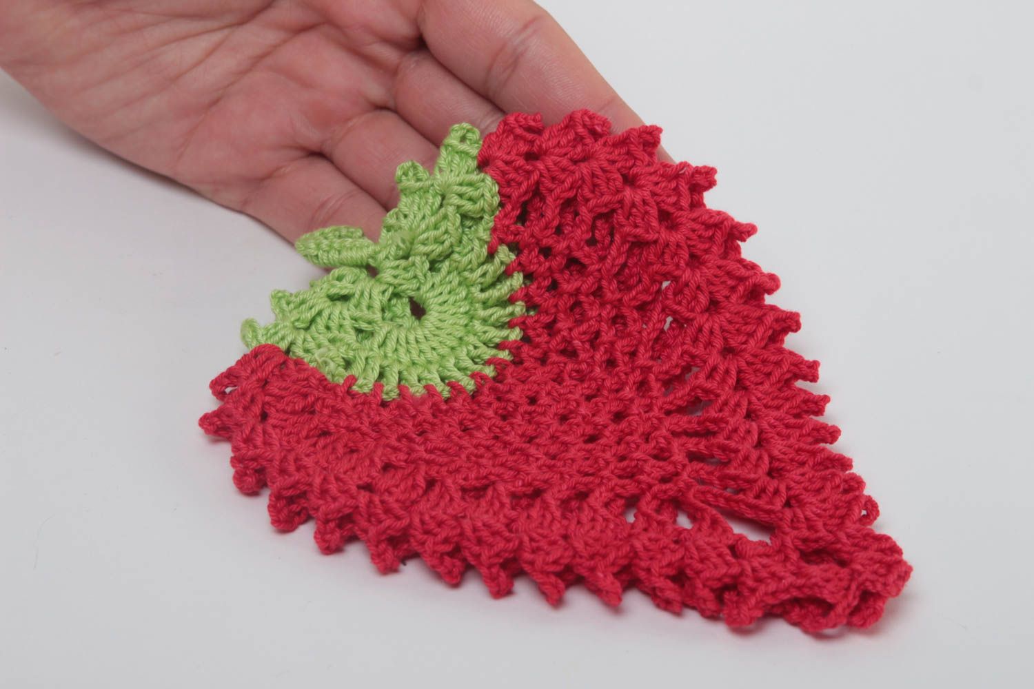 Manique au crochet faite main Textile de cuisine fraise rouge Accessoire cuisine photo 5