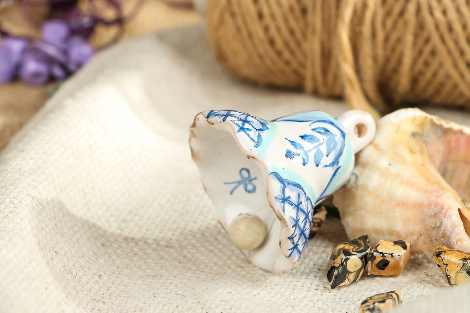 Clochette céramique bleue décorée faite main photo 4
