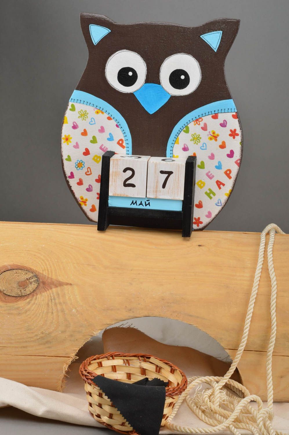 Calendario hecho a mano de madera con forma de búho regalo para niños
 foto 1