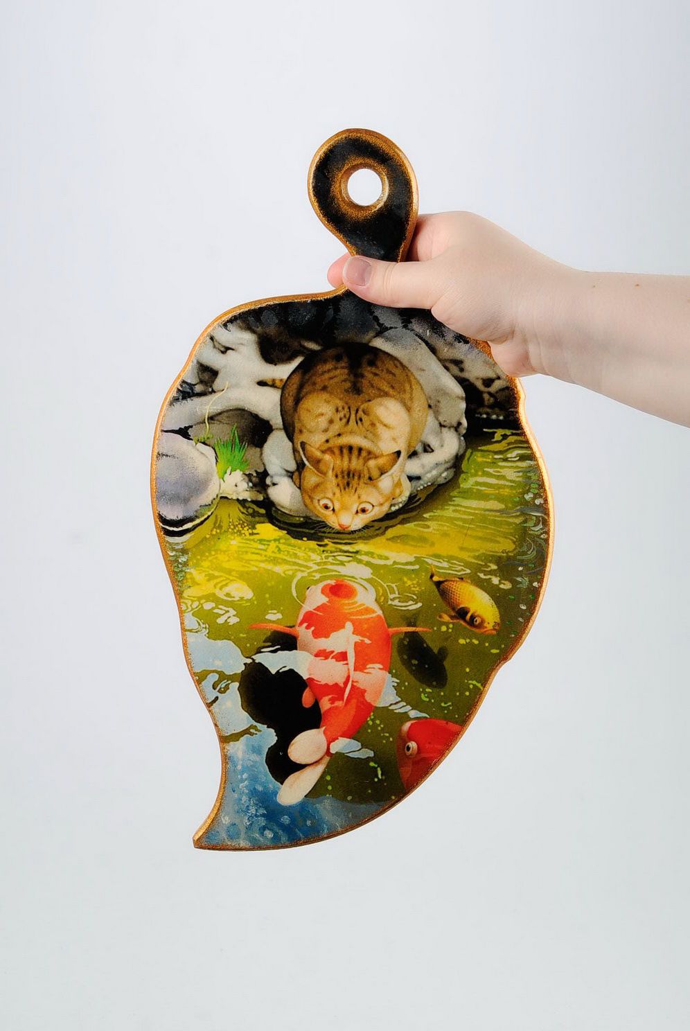 Decoupage chopping board Cat with a fish photo 2