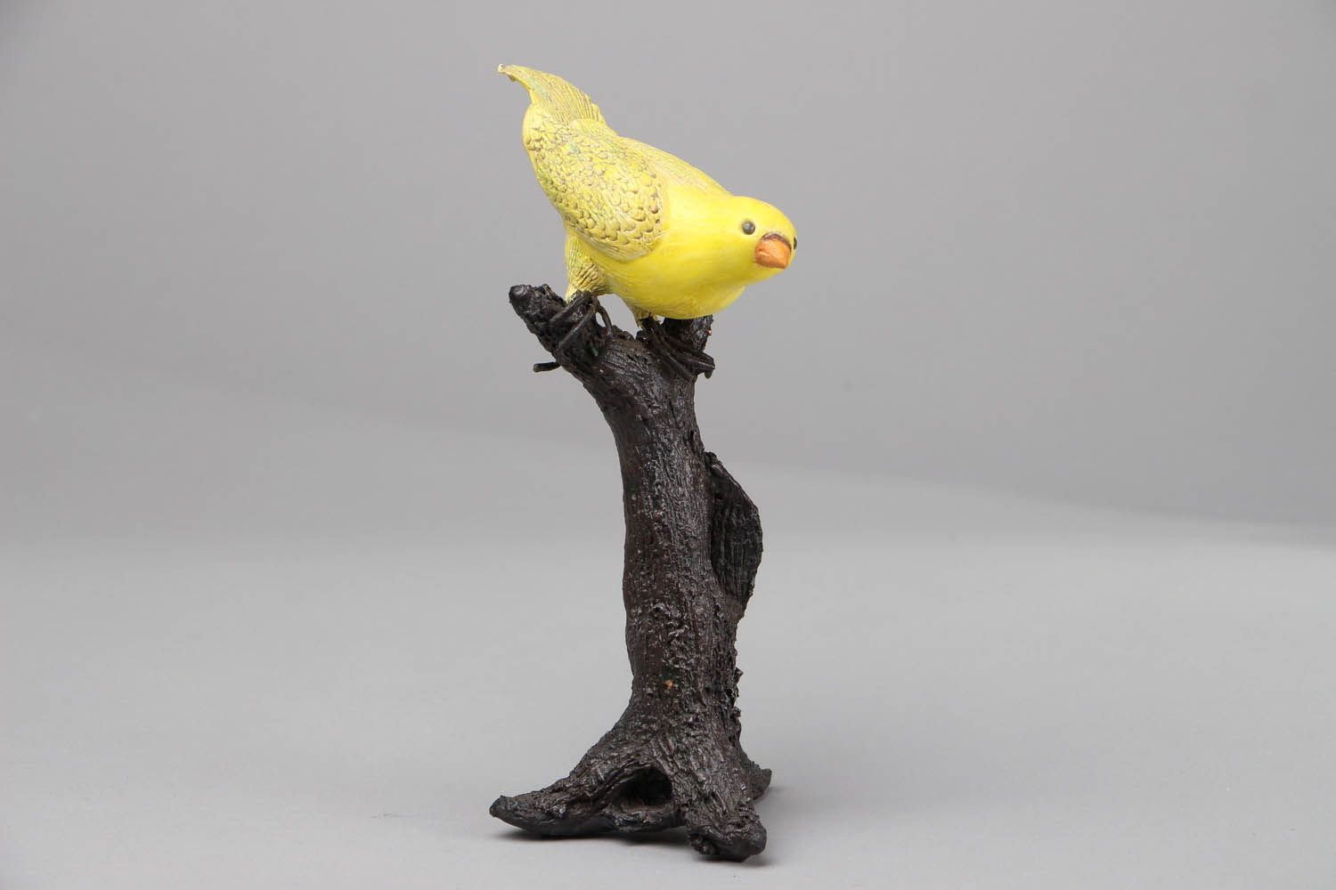 Oiseau décoratif en pâte polymère Canari fait main photo 3