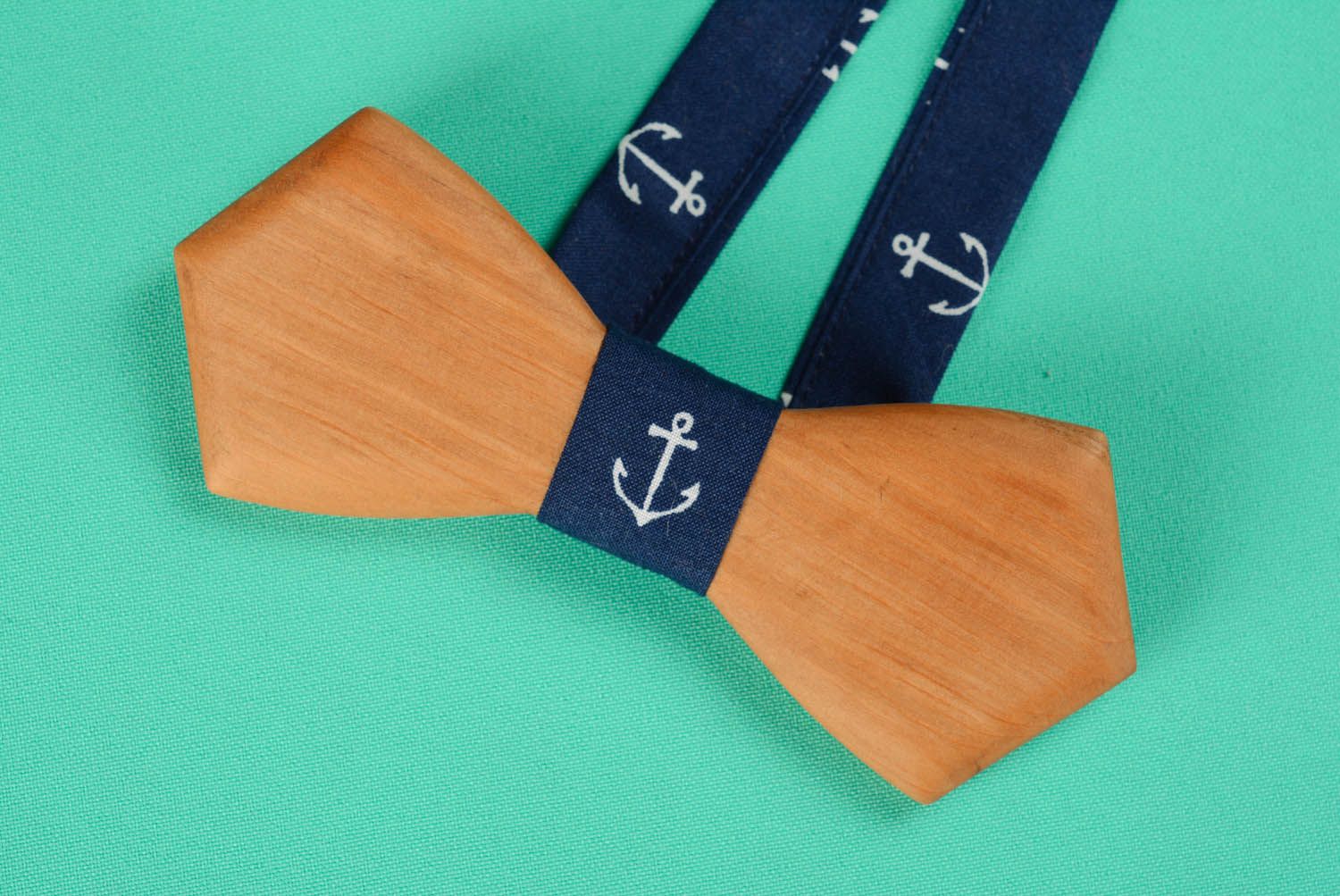 Wooden bow tie with anchor photo 3
