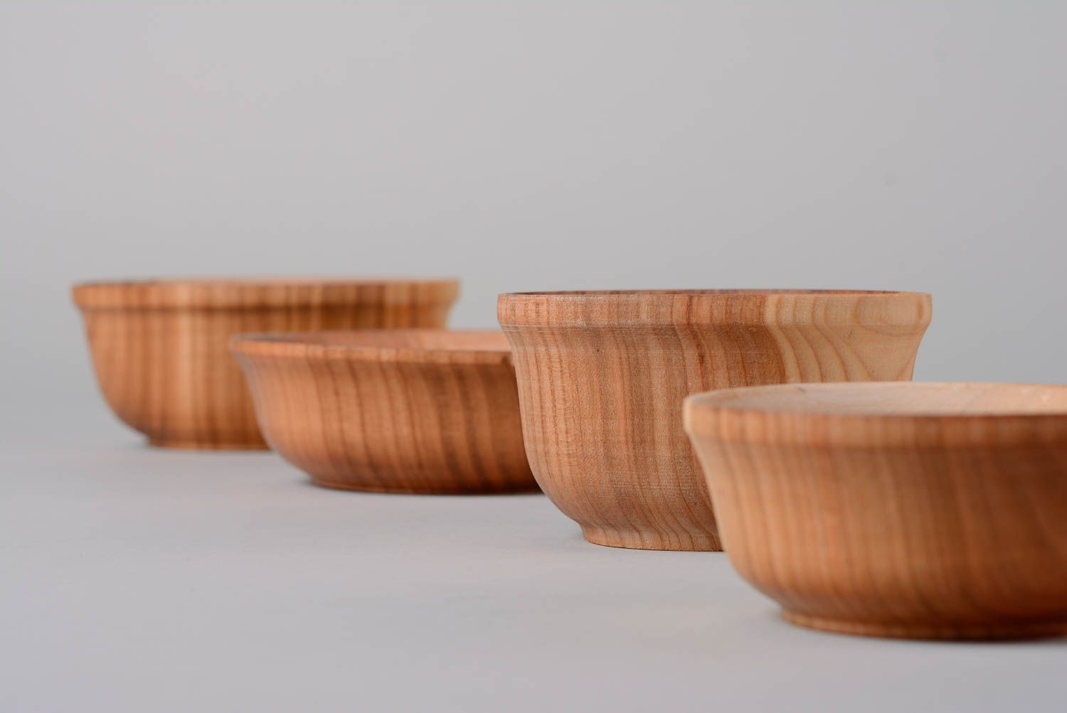 Assiettes décoratives en bois ensemble de vaisselle 4 pièces faites main photo 3