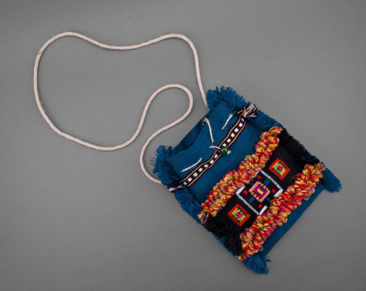 Borsa in stile etnico di stoffa fatta a mano Borsetta etnica Accessori donna  
 foto 3