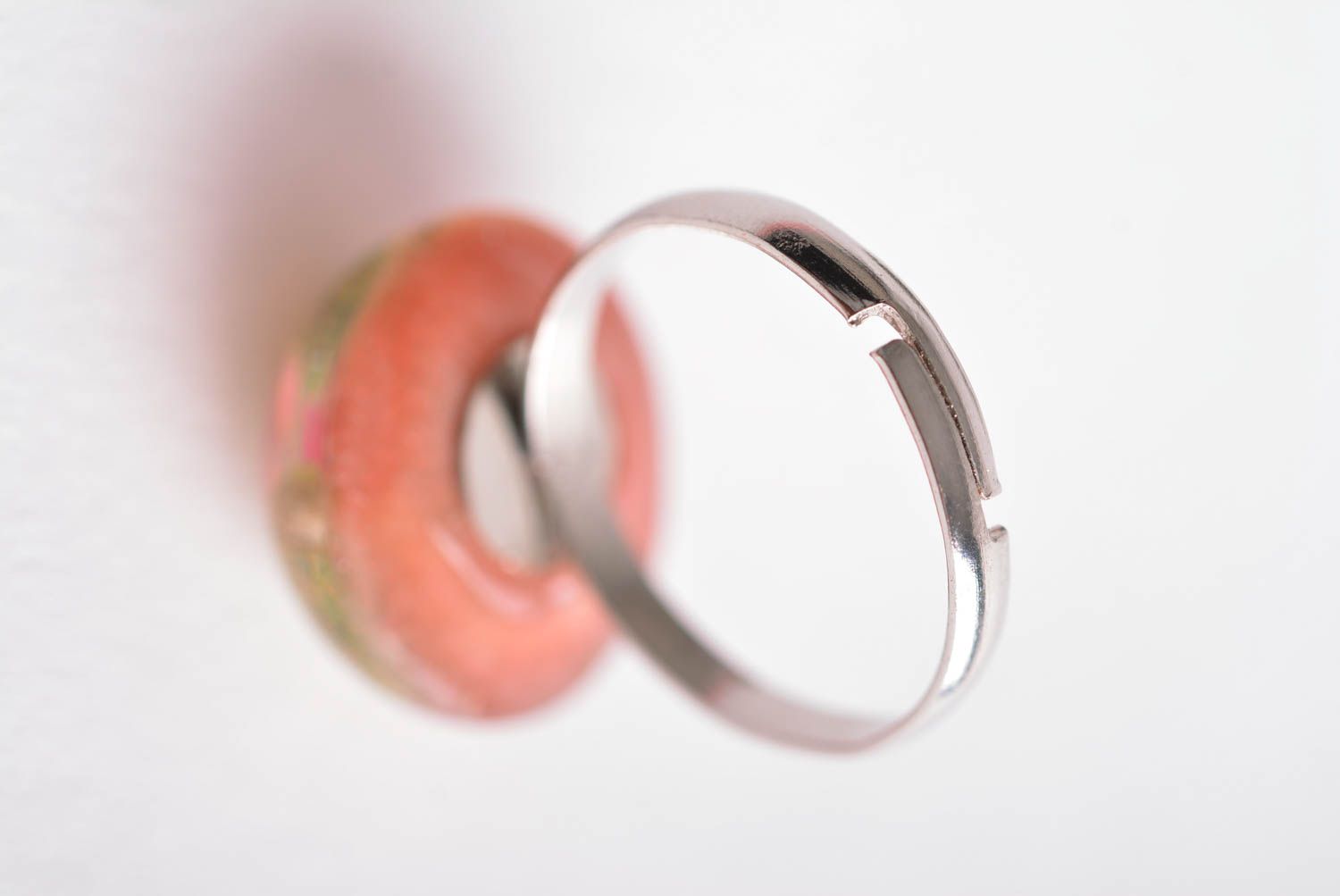 Кольцо ручной работы кольцо из эпоксидной смолы женское кольцо прозрачное фото 5