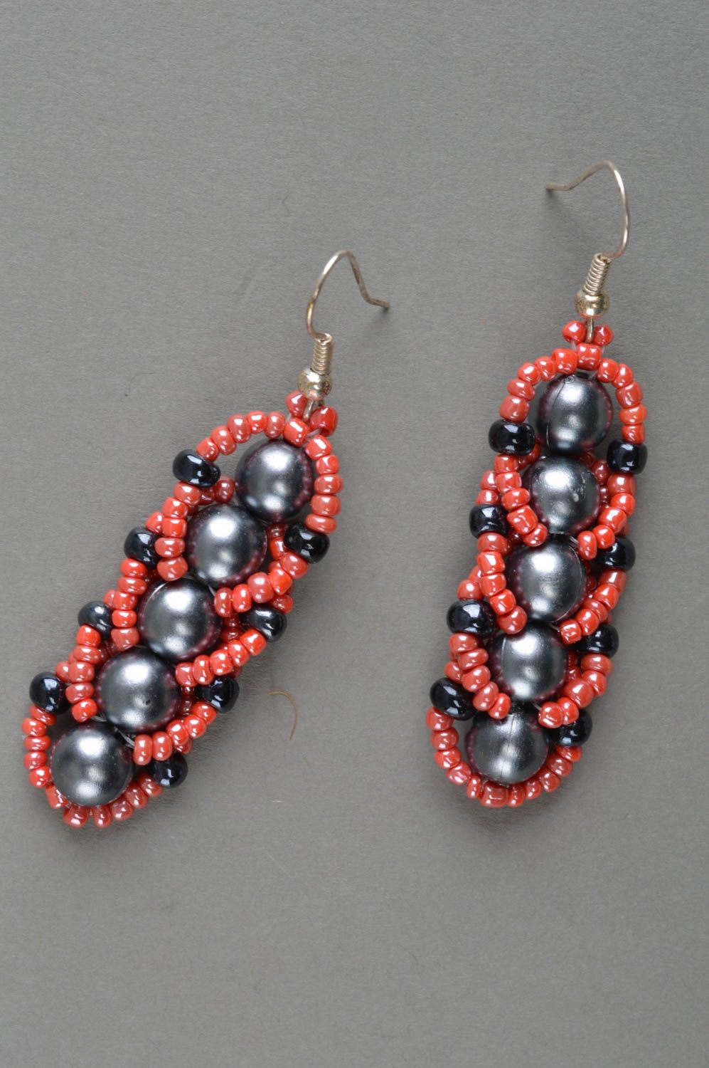 Boucles d'oreilles en perles de rocaille faites main rose gris bijou pour femme photo 2