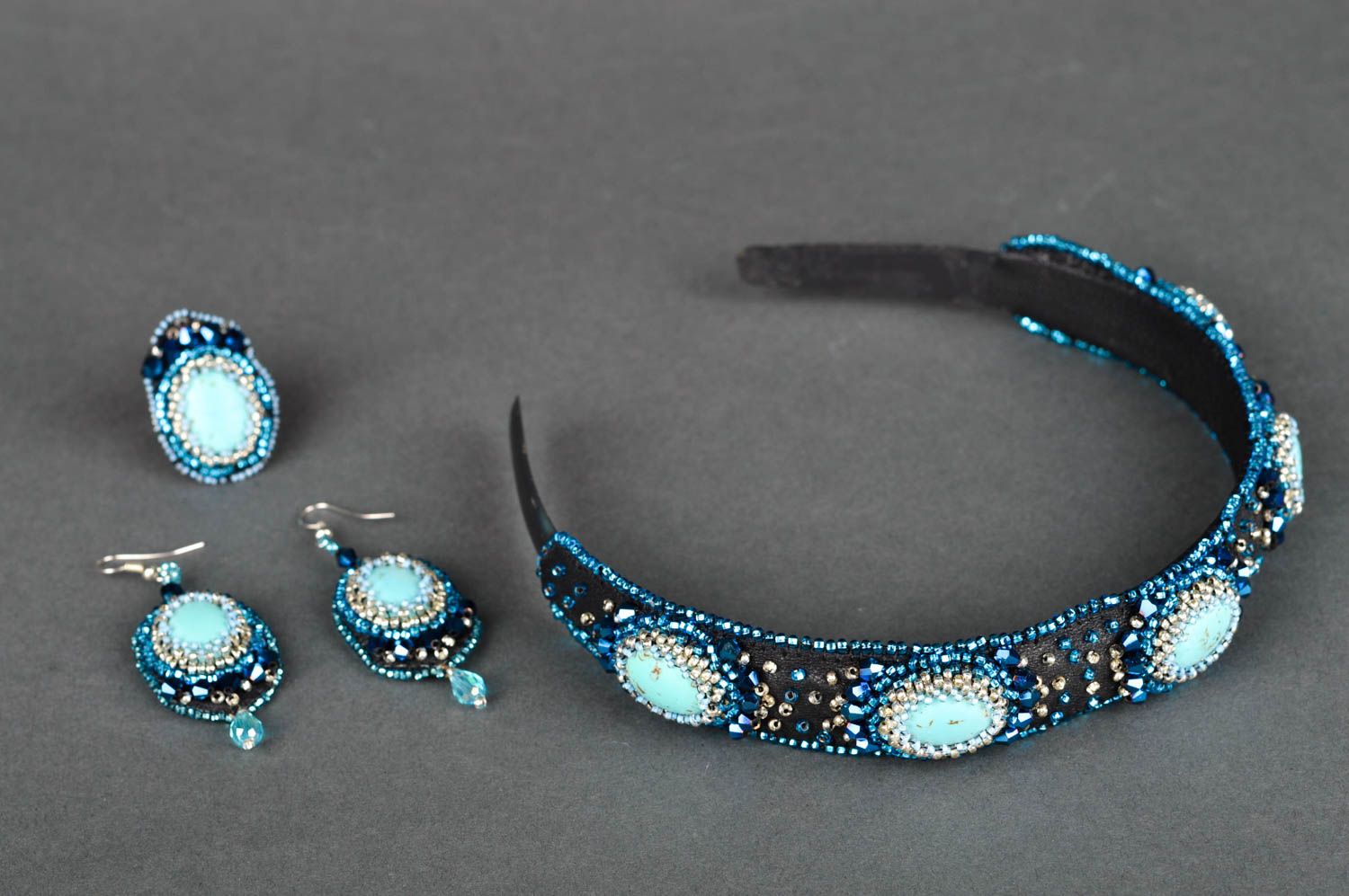 Set de bijoux Bague faite main Serre-tête original Boucles d'oreilles pendantes photo 2