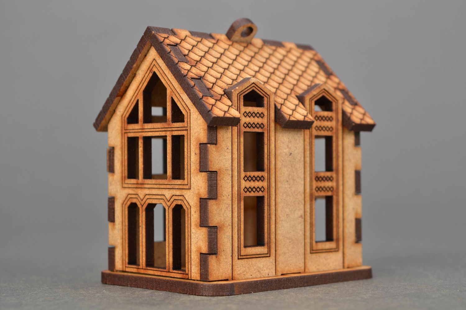 Small wooden blank house photo 1