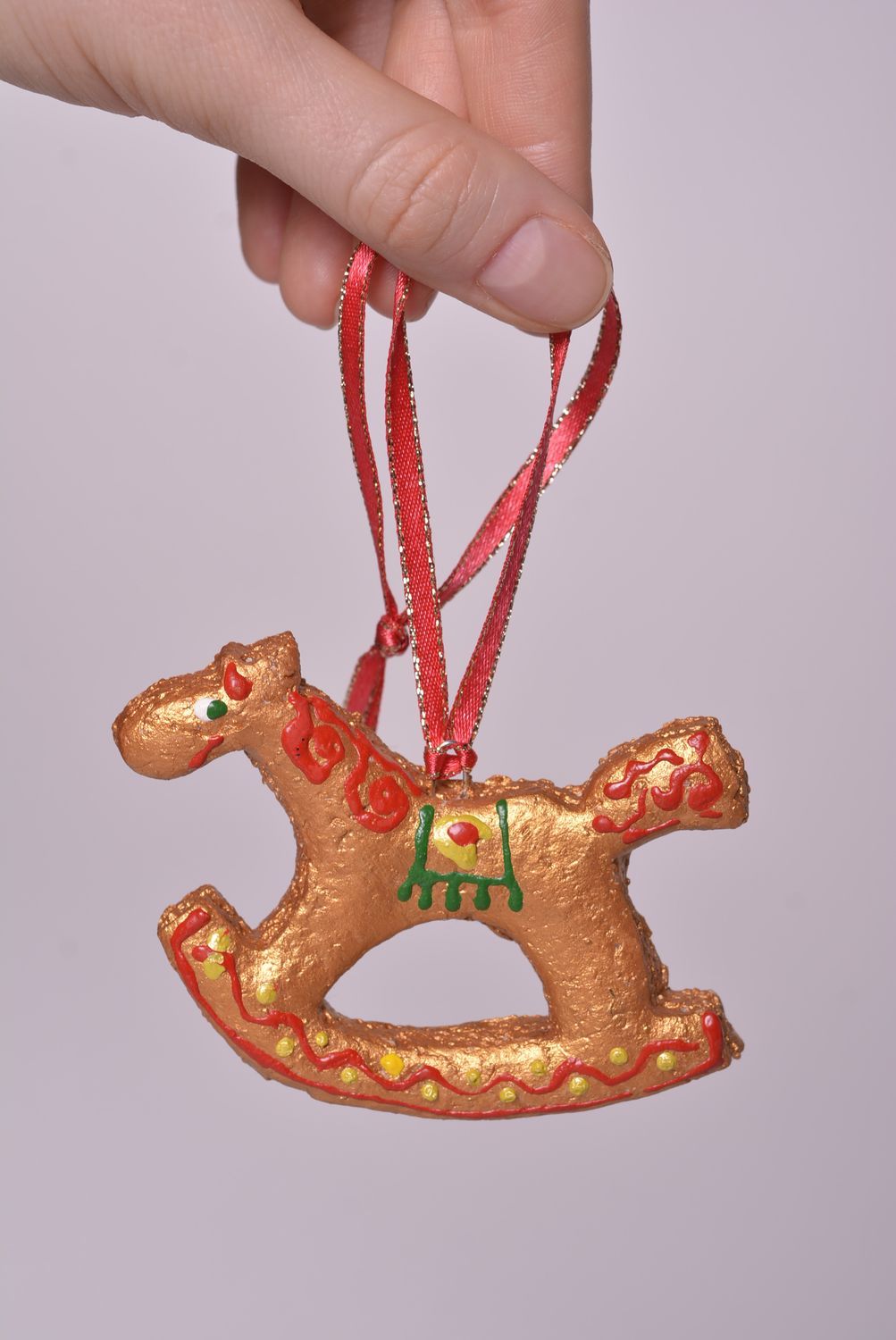 La figurina cavallo fatta a mano pendente in pasta di sale addobbi natalizi foto 1