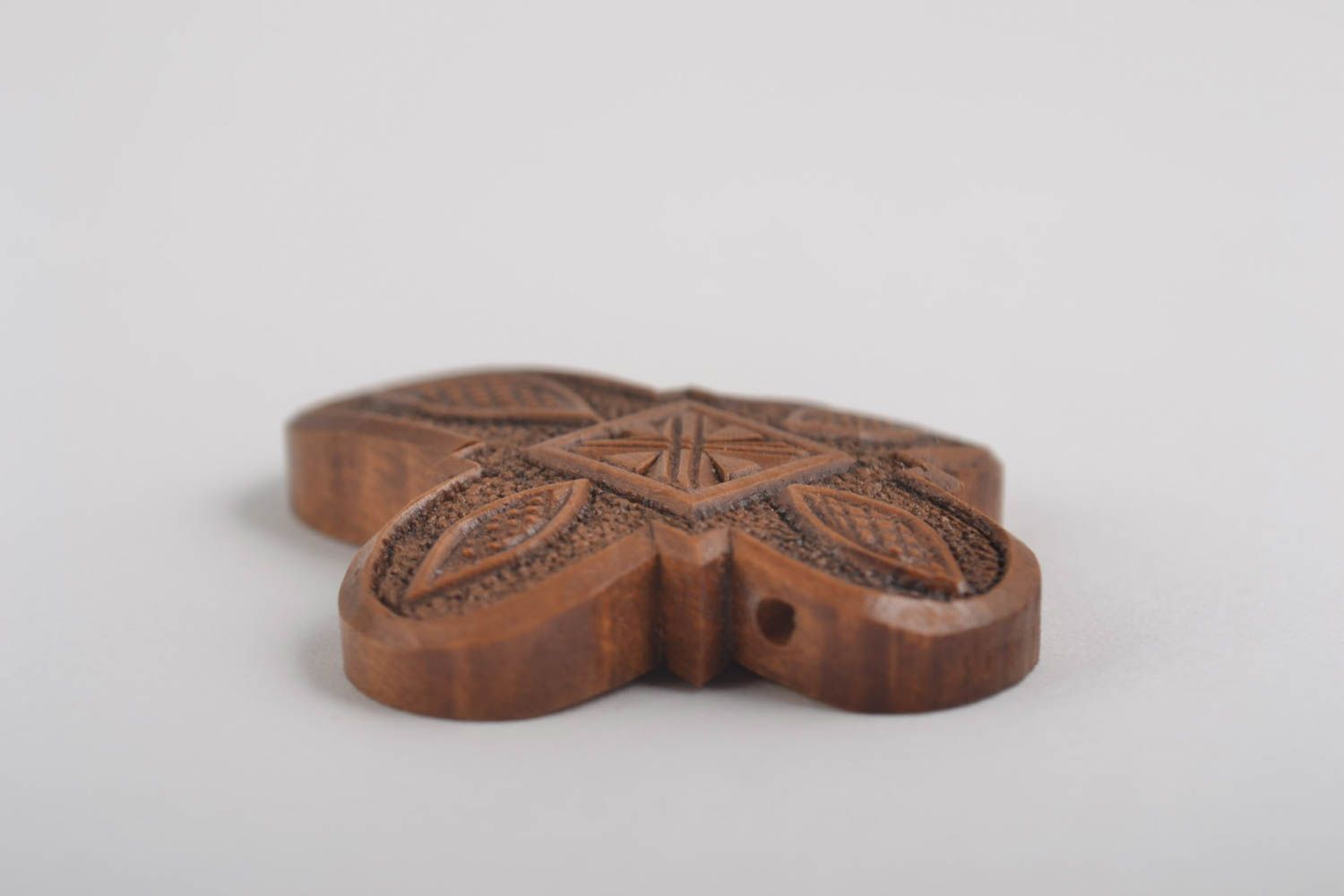 Croce di legno fatta a mano crocetta intagliata originale in legno simpatica
 foto 4