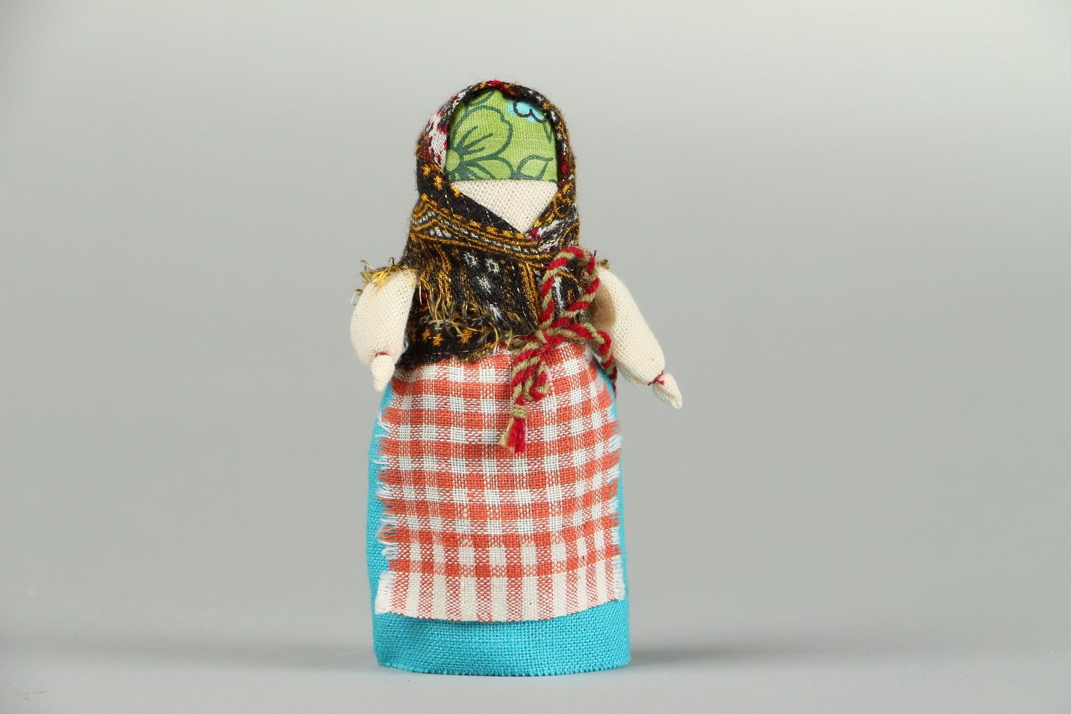 Традиционная народная кукла Утешница фото 1