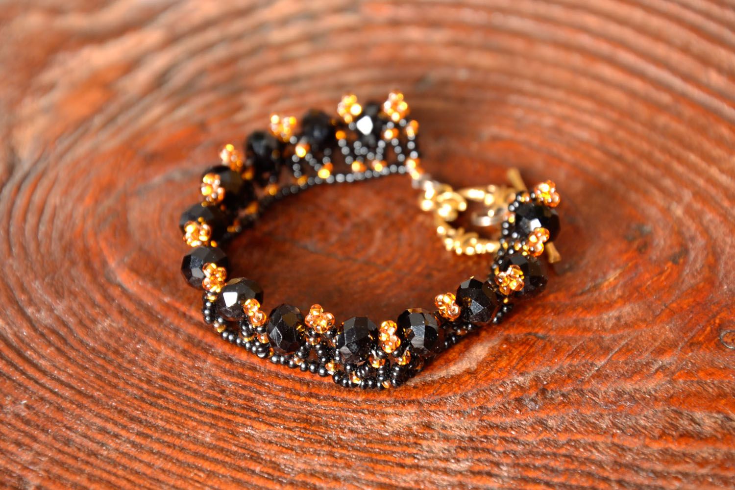 Bracelet fait main en perles de rocailles photo 1