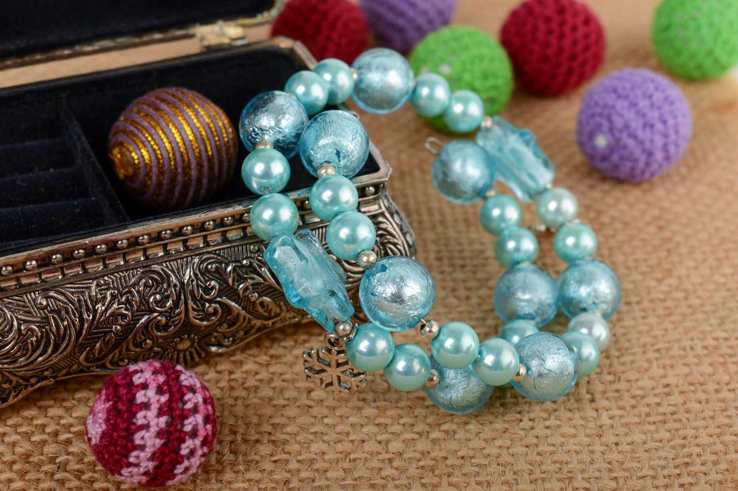 Handmade blue bracelet made of Venetian glass and ceramic pearls photo 1