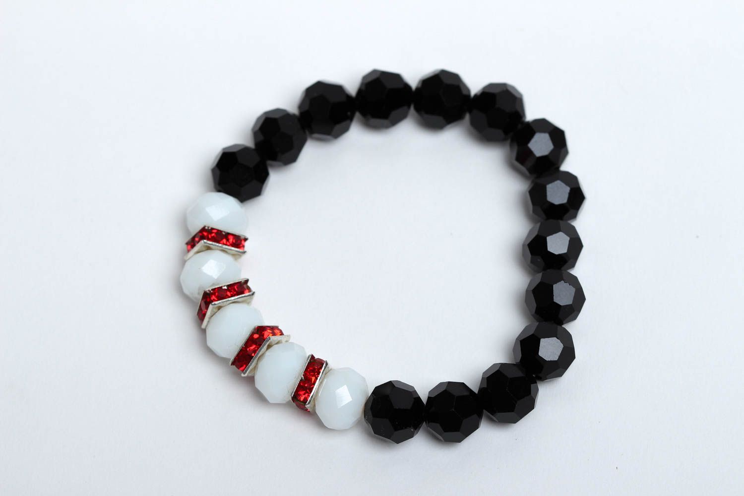 Bracelet de créateur Bijou fait main élégant design noir blanc Cadeau femme photo 2