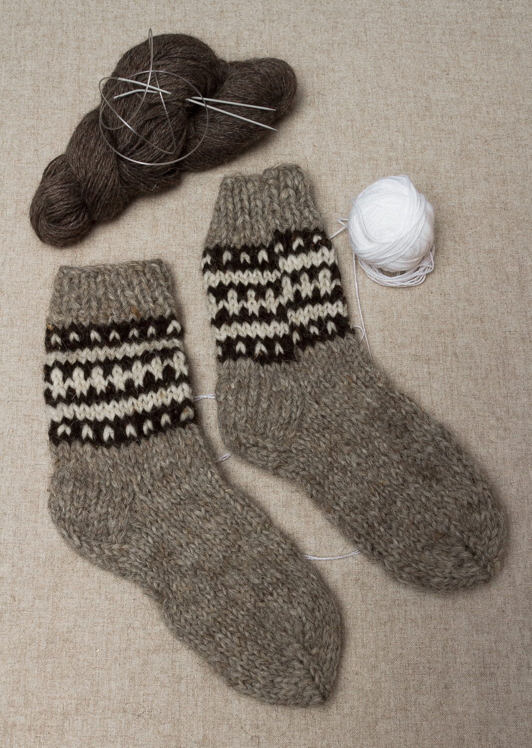 Grey men's socks made of natural wool photo 1
