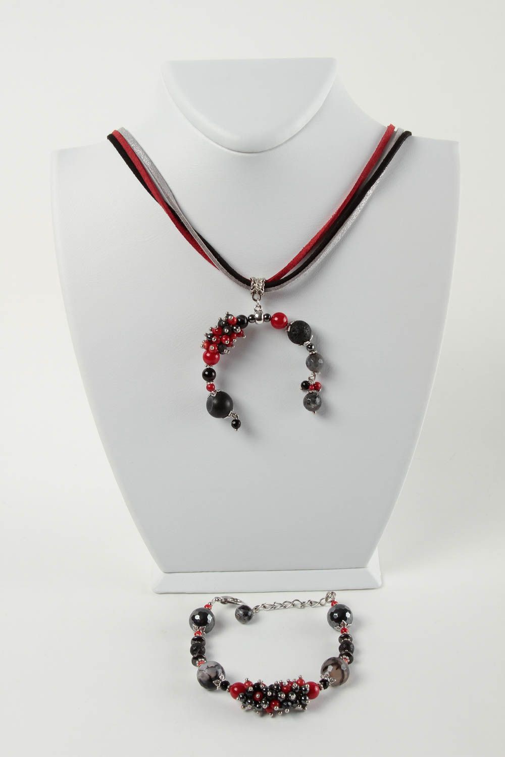 Natural stone jewelry handmade bracelet coral pendant stylish bracelet for women photo 1