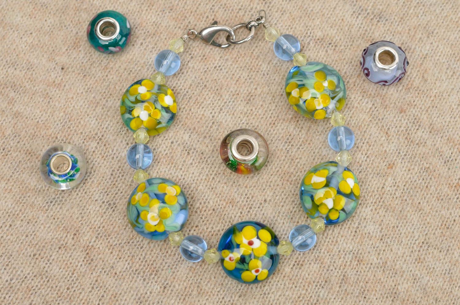 Handmade Blumen Armband Schmuck aus Glas Accessoire für Frauen blau gelb foto 1
