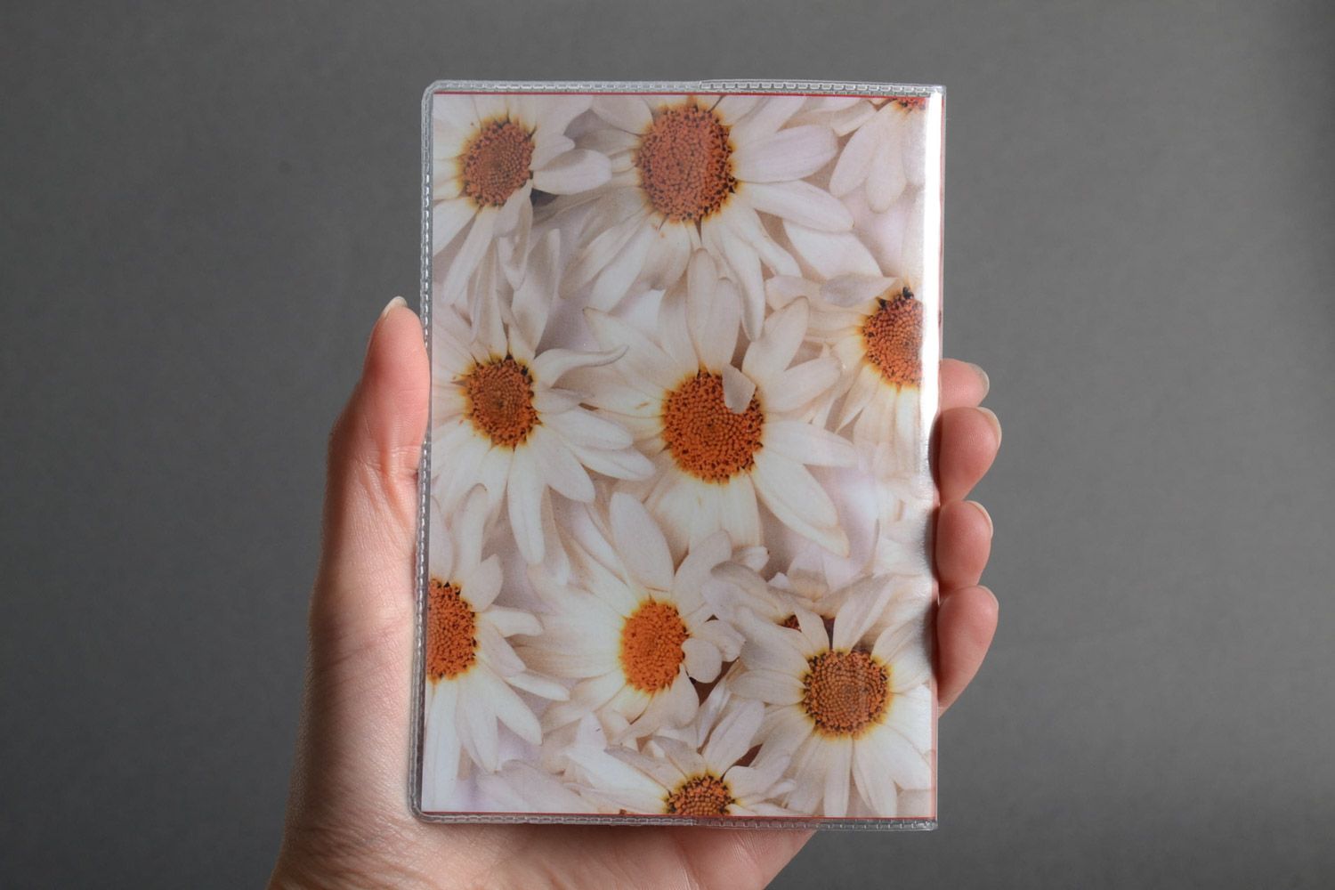 Handmade Pass Schutzhülle Geschenk für Frauen Reisepass Umschlag mit Kamillen foto 5