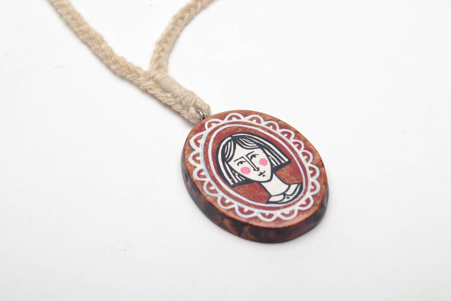 Wooden pendant with painting photo 3