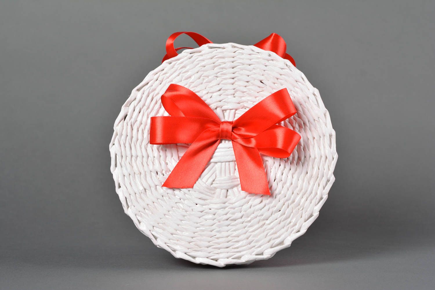 Beautiful handmade paper basket woven newspaper basket room decor ideas photo 5
