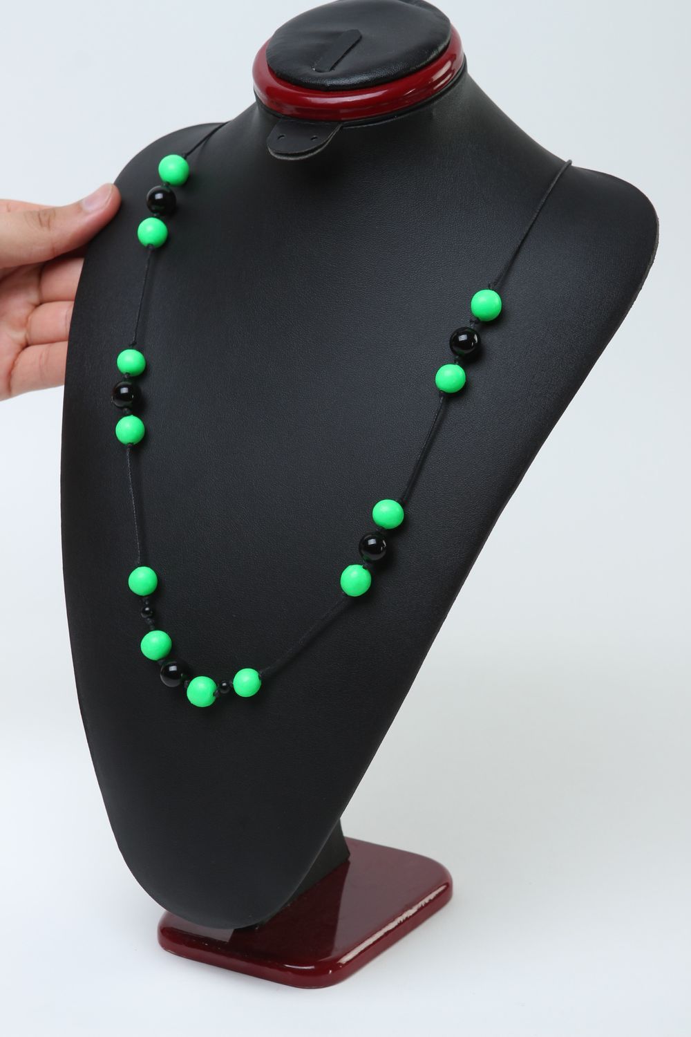 Collier Kette handmade Schmuck grün schwarz Polymer Clay Frauen Accessoire foto 2