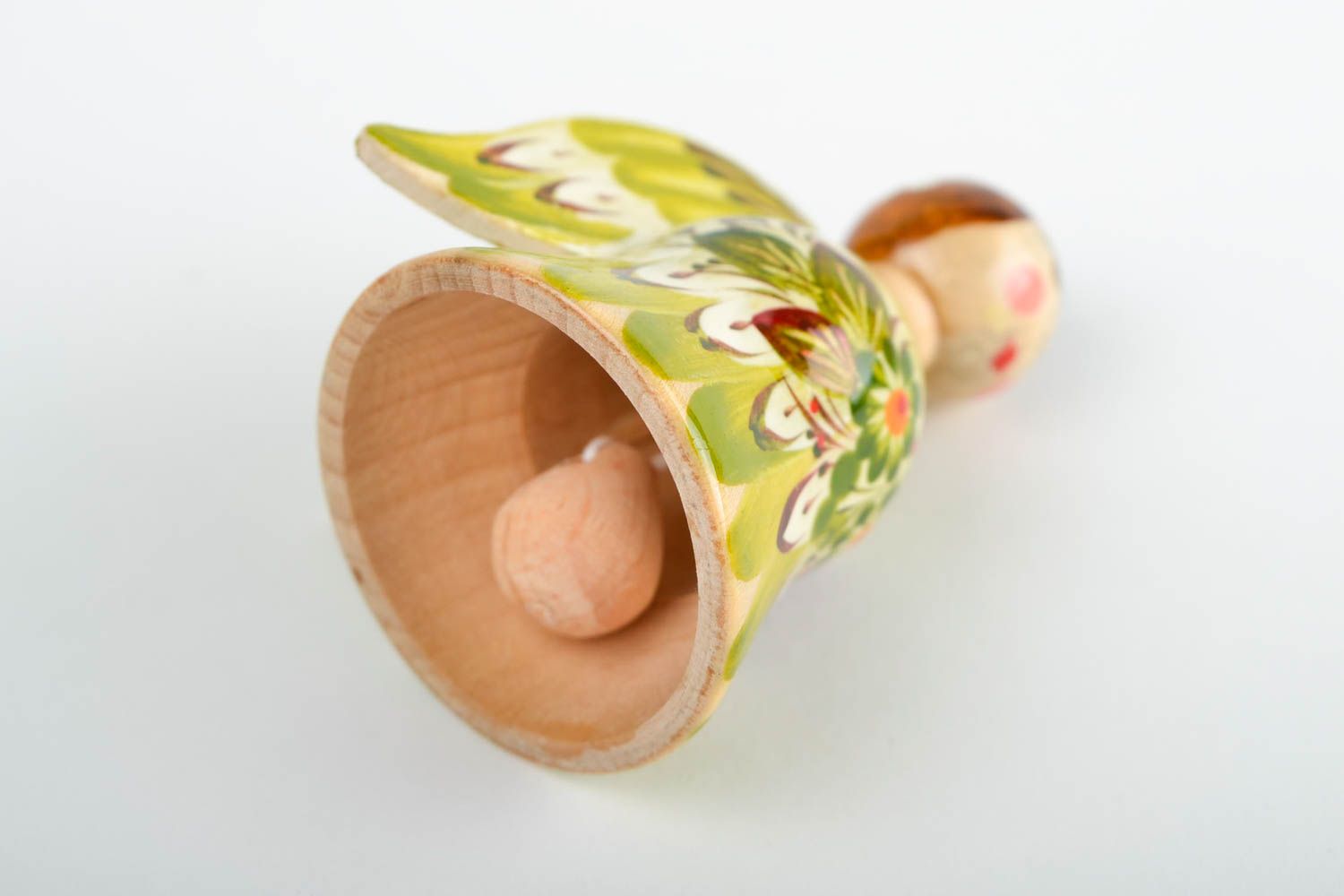 Елочное украшение ручной работы необычный подарок деревянный колокольчик зеленый фото 4