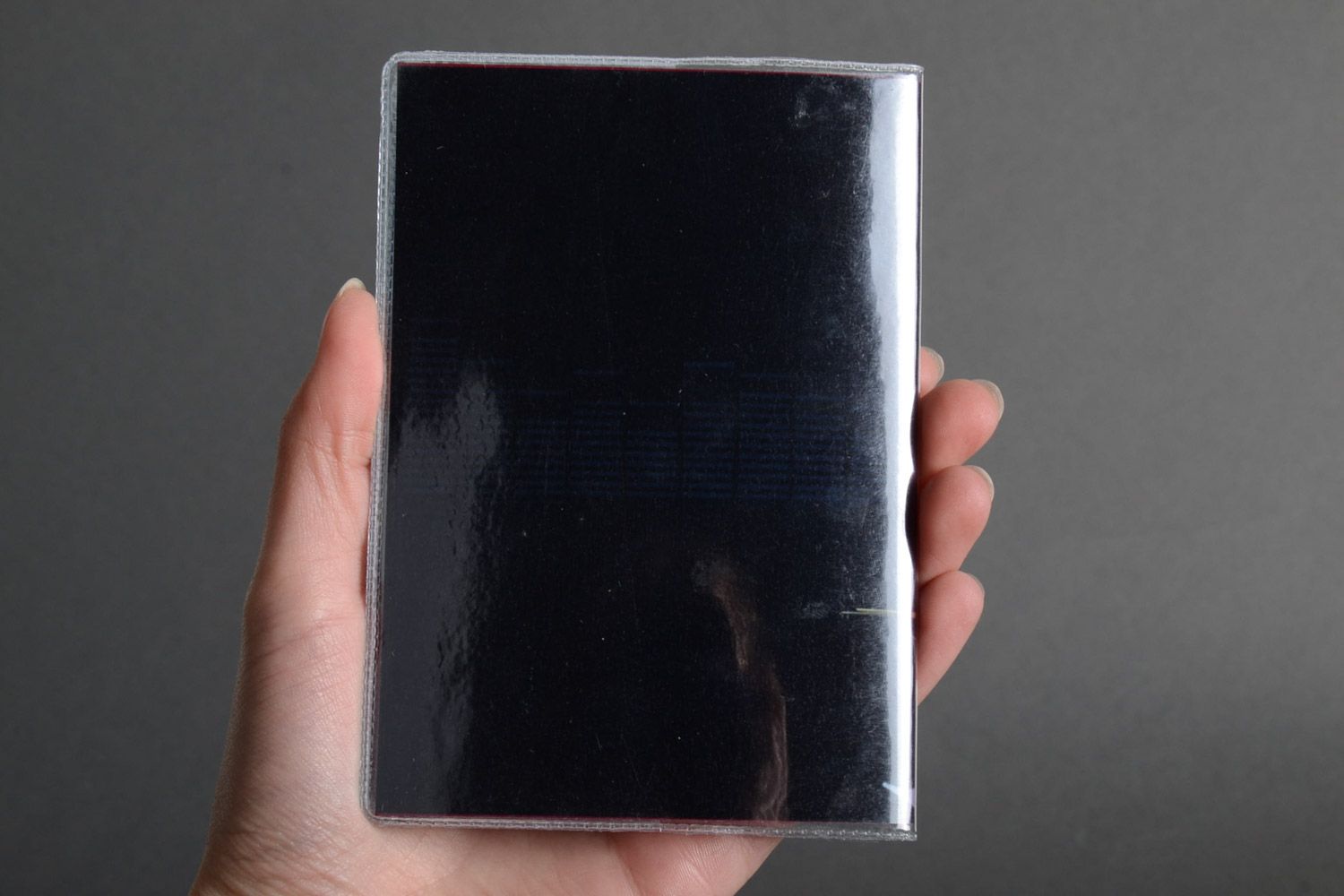 Étui pour passeport fait main noir original avec dessin imprimé clef musicale photo 5