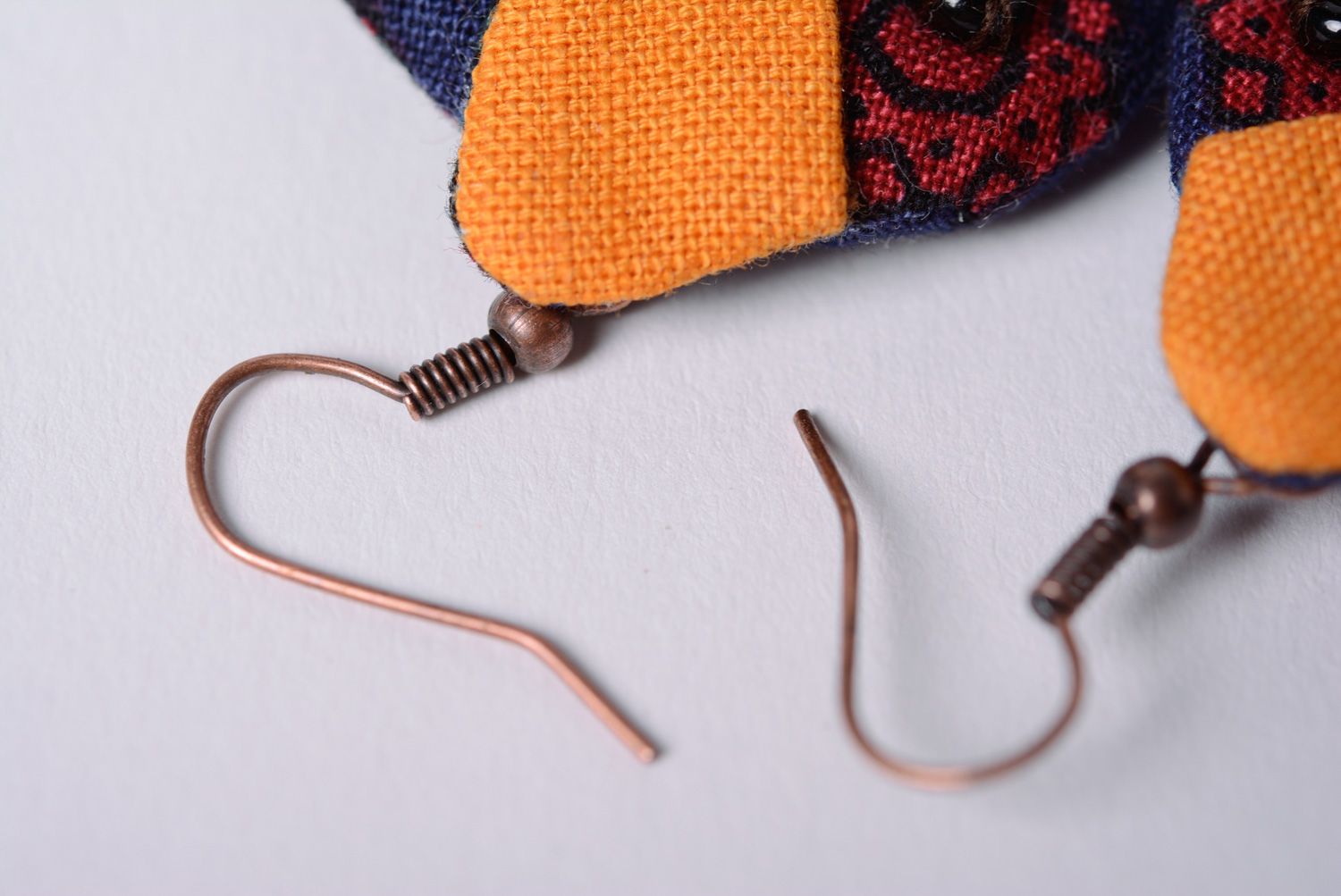 Handmade Ohrringe aus Lein und Baumwolle  foto 4