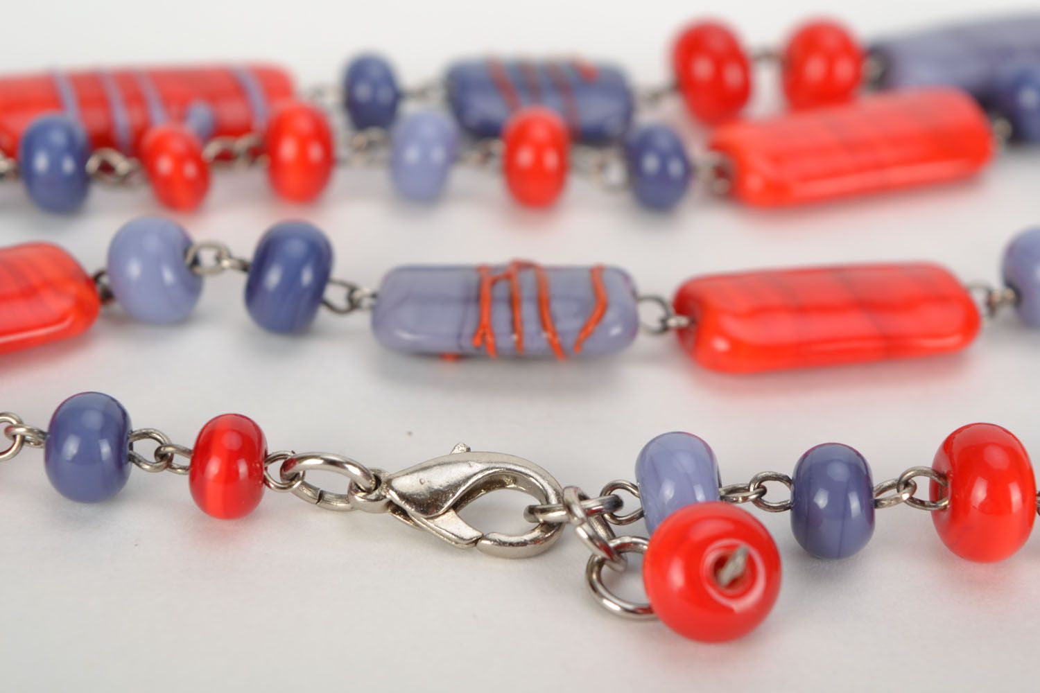 Glass bead necklace photo 5