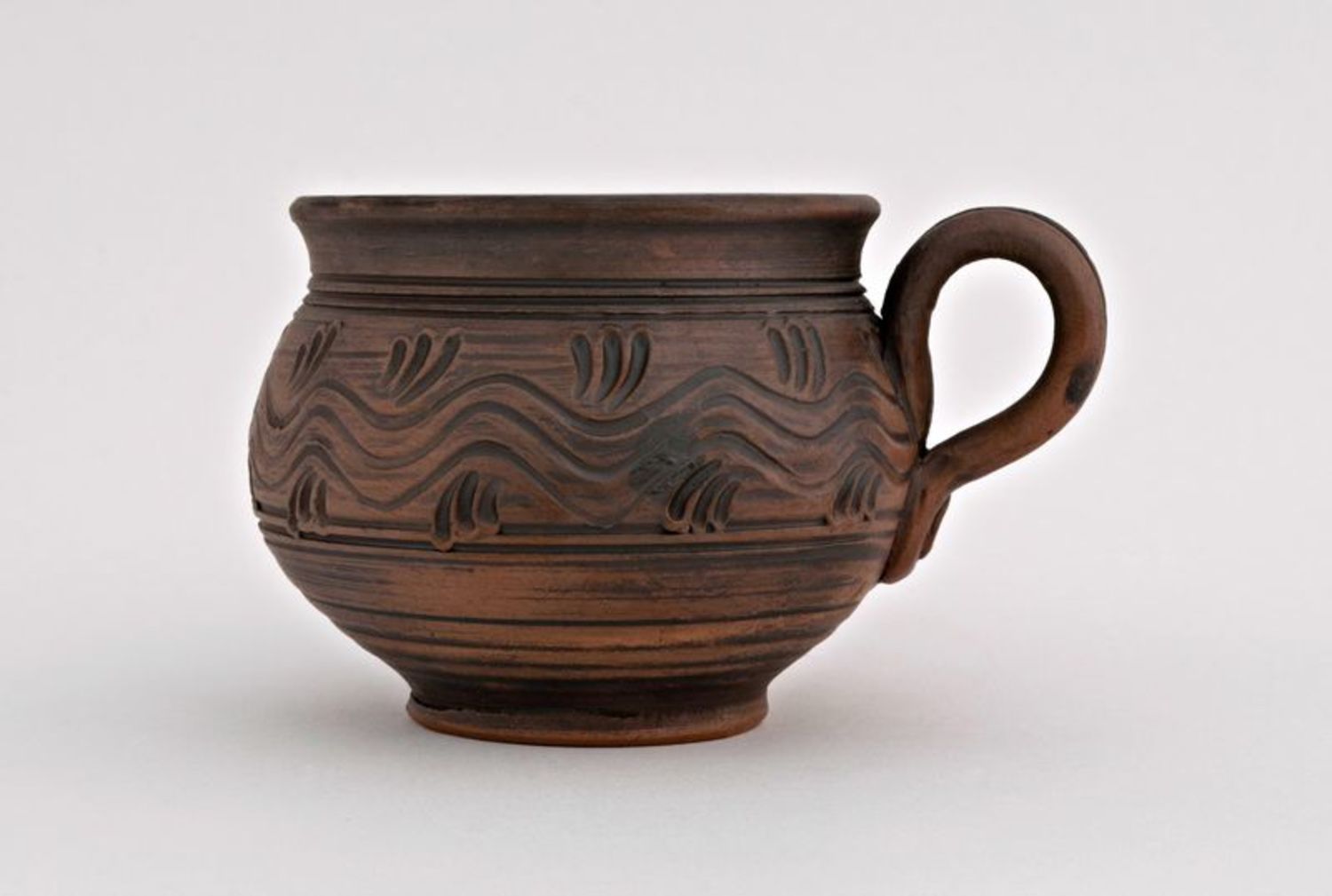 8 oz natural clay handmade coffee cup in pot-shape style with handle and rustic pattern photo 4